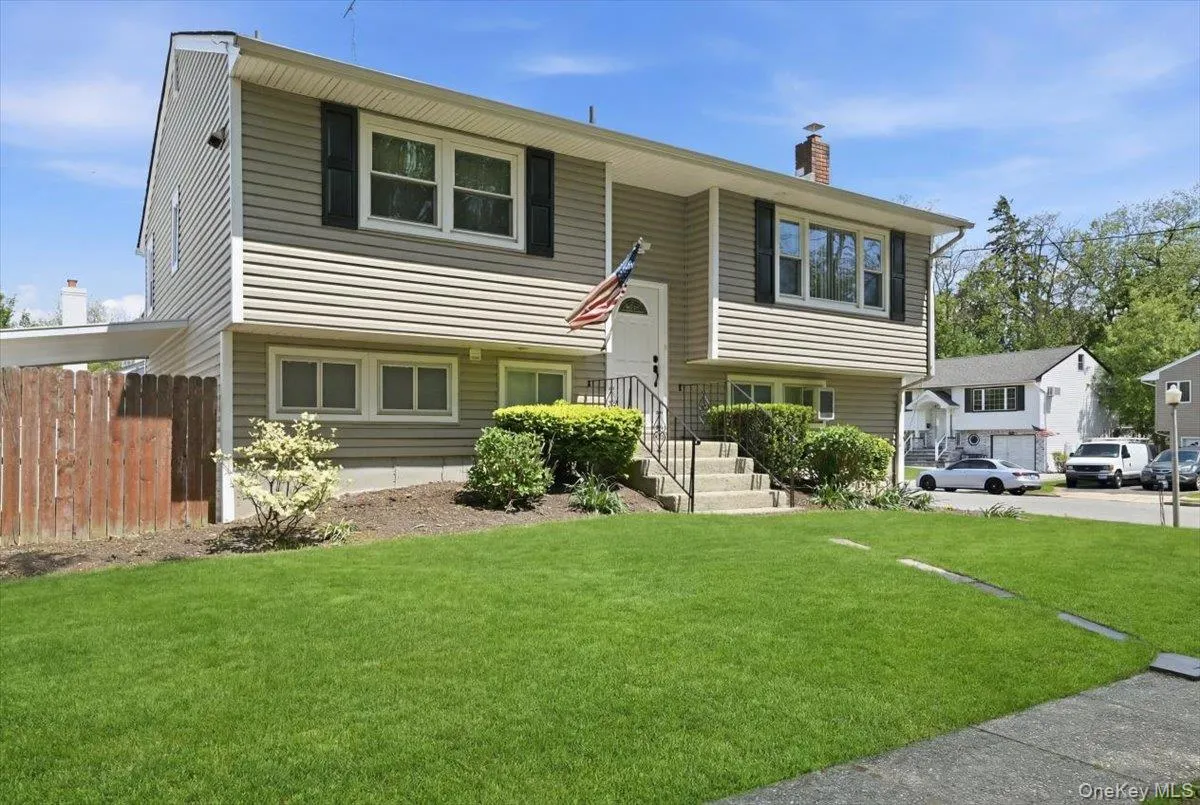 448 Lenox Road, Huntington, NY, 4 Bedrooms Bedrooms, 10 Rooms Rooms,2 BathroomsBathrooms,Residential,For Rent,Lenox,0,1012460 448 Lenox Road, Huntington, NY, 4 Bedrooms Bedrooms, 10 Rooms Rooms,2 BathroomsBathrooms,Residential,For Rent,Lenox,0,1012460