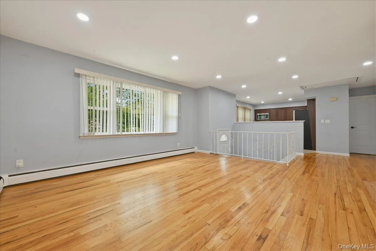 448 Lenox Road, Huntington, NY, 4 Bedrooms Bedrooms, 10 Rooms Rooms,2 BathroomsBathrooms,Residential,For Rent,Lenox,0,1012460 448 Lenox Road, Huntington, NY, 4 Bedrooms Bedrooms, 10 Rooms Rooms,2 BathroomsBathrooms,Residential,For Rent,Lenox,0,1012460