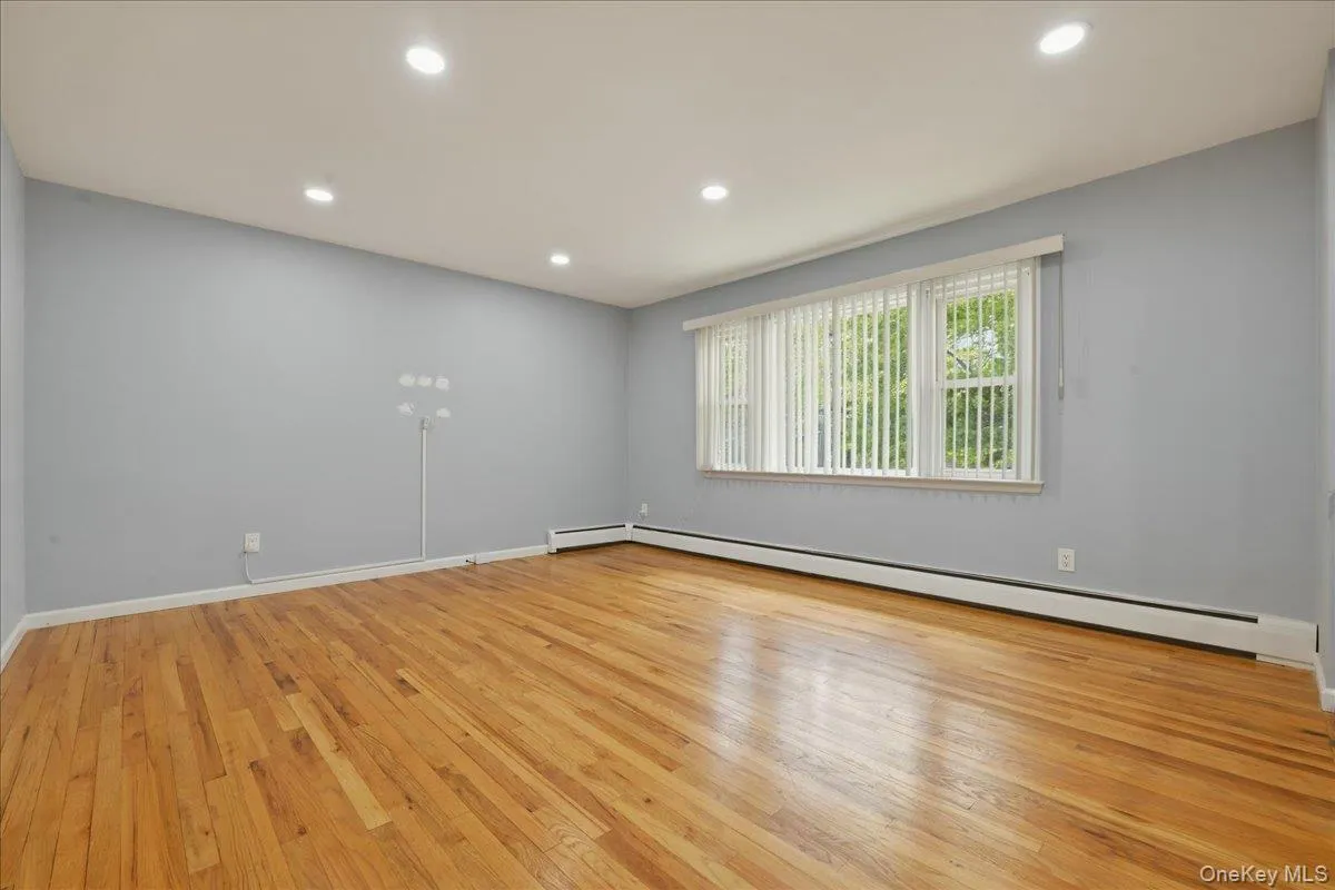 448 Lenox Road, Huntington, NY, 4 Bedrooms Bedrooms, 10 Rooms Rooms,2 BathroomsBathrooms,Residential,For Rent,Lenox,0,1012460 448 Lenox Road, Huntington, NY, 4 Bedrooms Bedrooms, 10 Rooms Rooms,2 BathroomsBathrooms,Residential,For Rent,Lenox,0,1012460