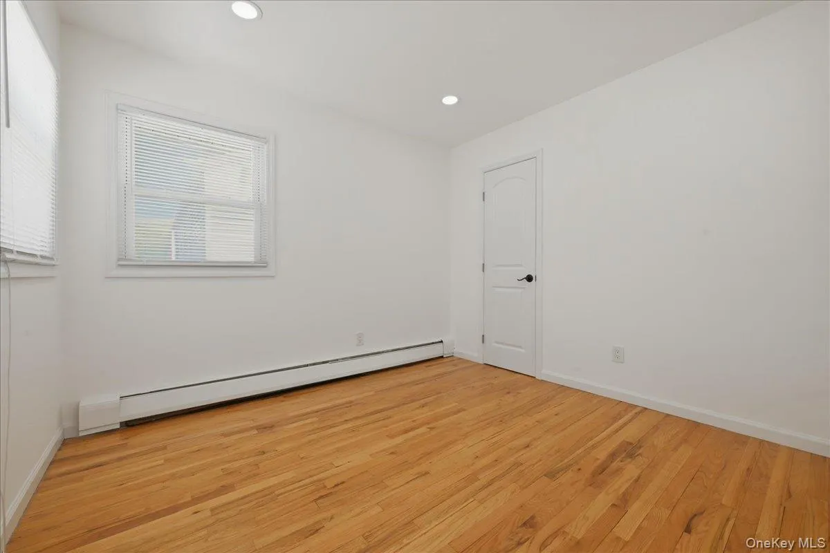 448 Lenox Road, Huntington, NY, 4 Bedrooms Bedrooms, 10 Rooms Rooms,2 BathroomsBathrooms,Residential,For Rent,Lenox,0,1012460 448 Lenox Road, Huntington, NY, 4 Bedrooms Bedrooms, 10 Rooms Rooms,2 BathroomsBathrooms,Residential,For Rent,Lenox,0,1012460