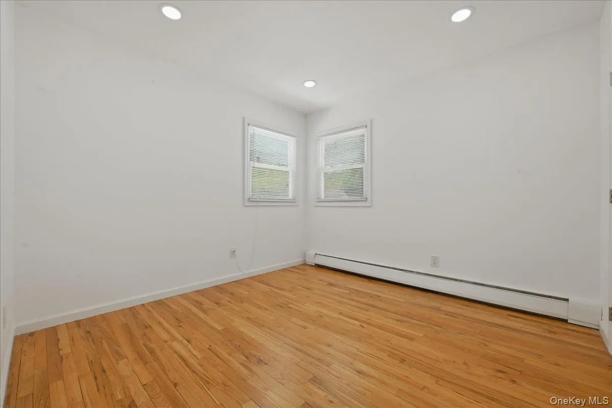 448 Lenox Road, Huntington, NY, 4 Bedrooms Bedrooms, 10 Rooms Rooms,2 BathroomsBathrooms,Residential,For Rent,Lenox,0,1012460 448 Lenox Road, Huntington, NY, 4 Bedrooms Bedrooms, 10 Rooms Rooms,2 BathroomsBathrooms,Residential,For Rent,Lenox,0,1012460
