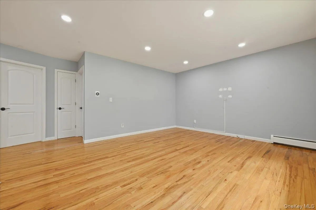 448 Lenox Road, Huntington, NY, 4 Bedrooms Bedrooms, 10 Rooms Rooms,2 BathroomsBathrooms,Residential,For Rent,Lenox,0,1012460 448 Lenox Road, Huntington, NY, 4 Bedrooms Bedrooms, 10 Rooms Rooms,2 BathroomsBathrooms,Residential,For Rent,Lenox,0,1012460