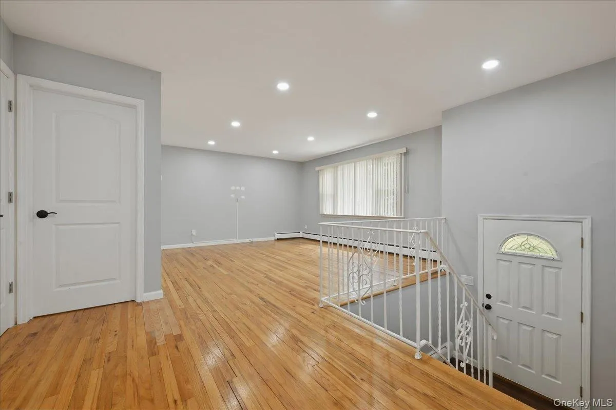 448 Lenox Road, Huntington, NY, 4 Bedrooms Bedrooms, 10 Rooms Rooms,2 BathroomsBathrooms,Residential,For Rent,Lenox,0,1012460 448 Lenox Road, Huntington, NY, 4 Bedrooms Bedrooms, 10 Rooms Rooms,2 BathroomsBathrooms,Residential,For Rent,Lenox,0,1012460