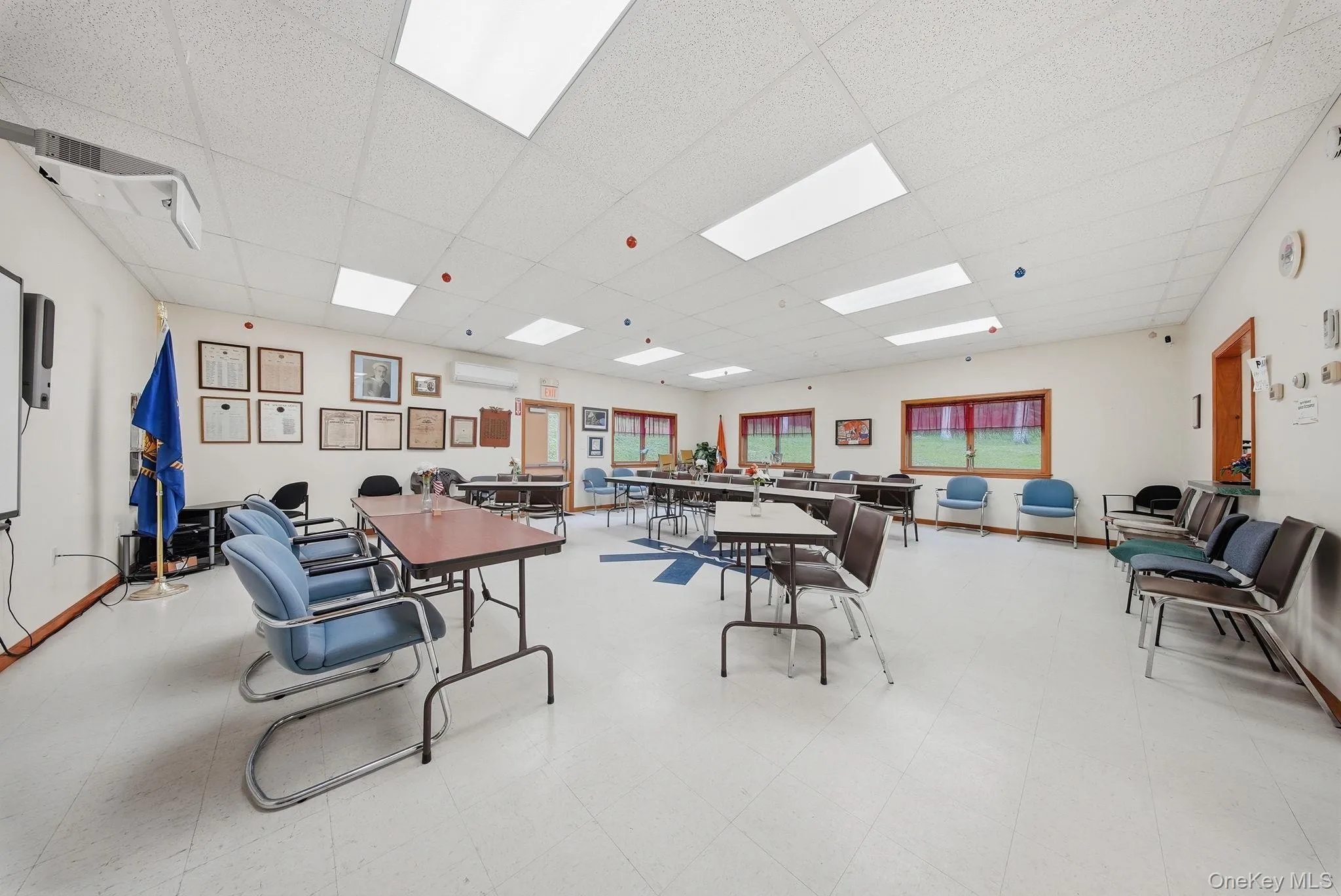 Community Meeting Room Community Meeting Room