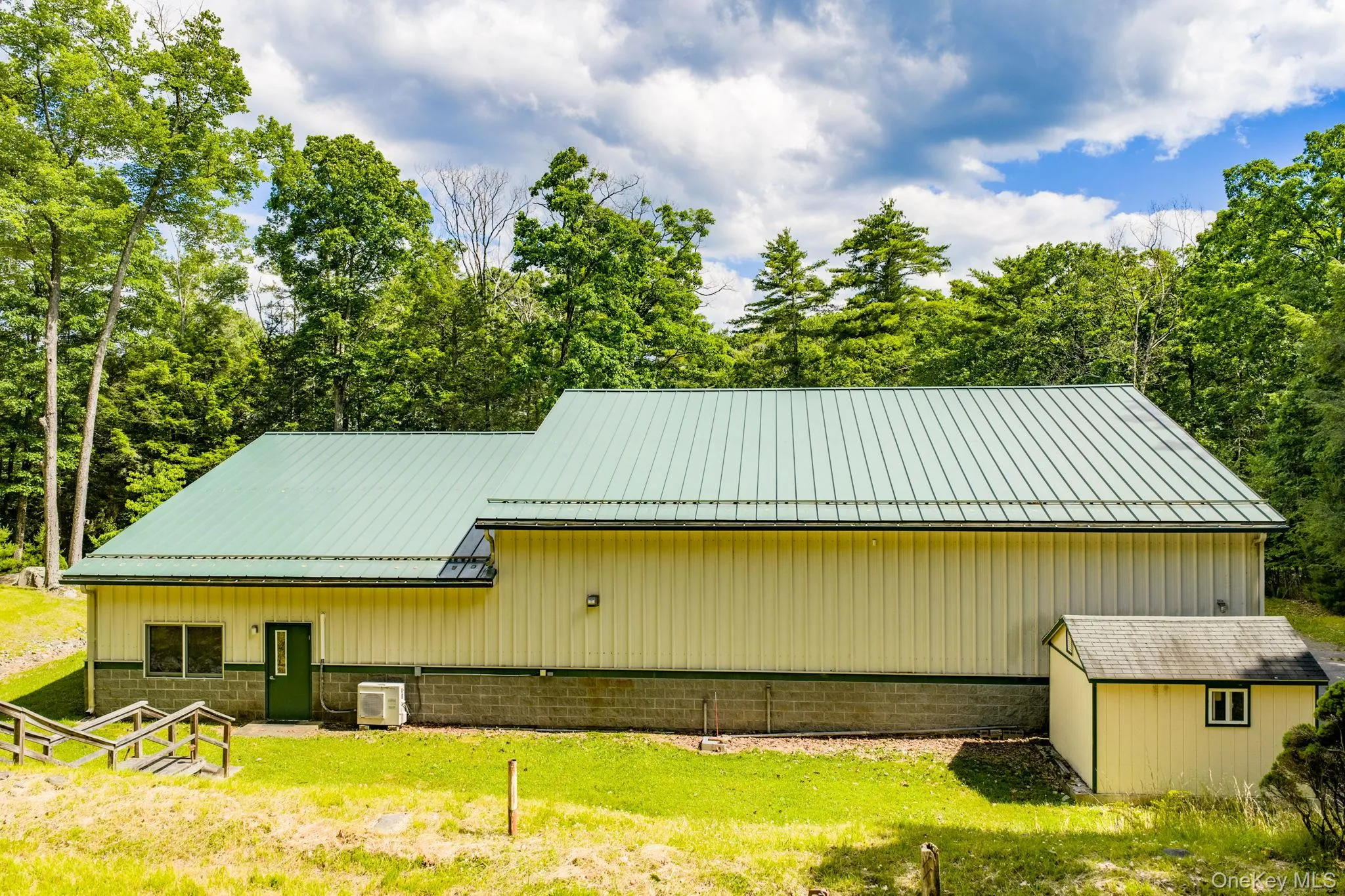 17 Collins Road, Highland, NY, 9 Rooms Rooms,1 BathroomBathrooms,Residential,For Rent,Collins,0,1012464 17 Collins Road, Highland, NY, 9 Rooms Rooms,1 BathroomBathrooms,Residential,For Rent,Collins,0,1012464