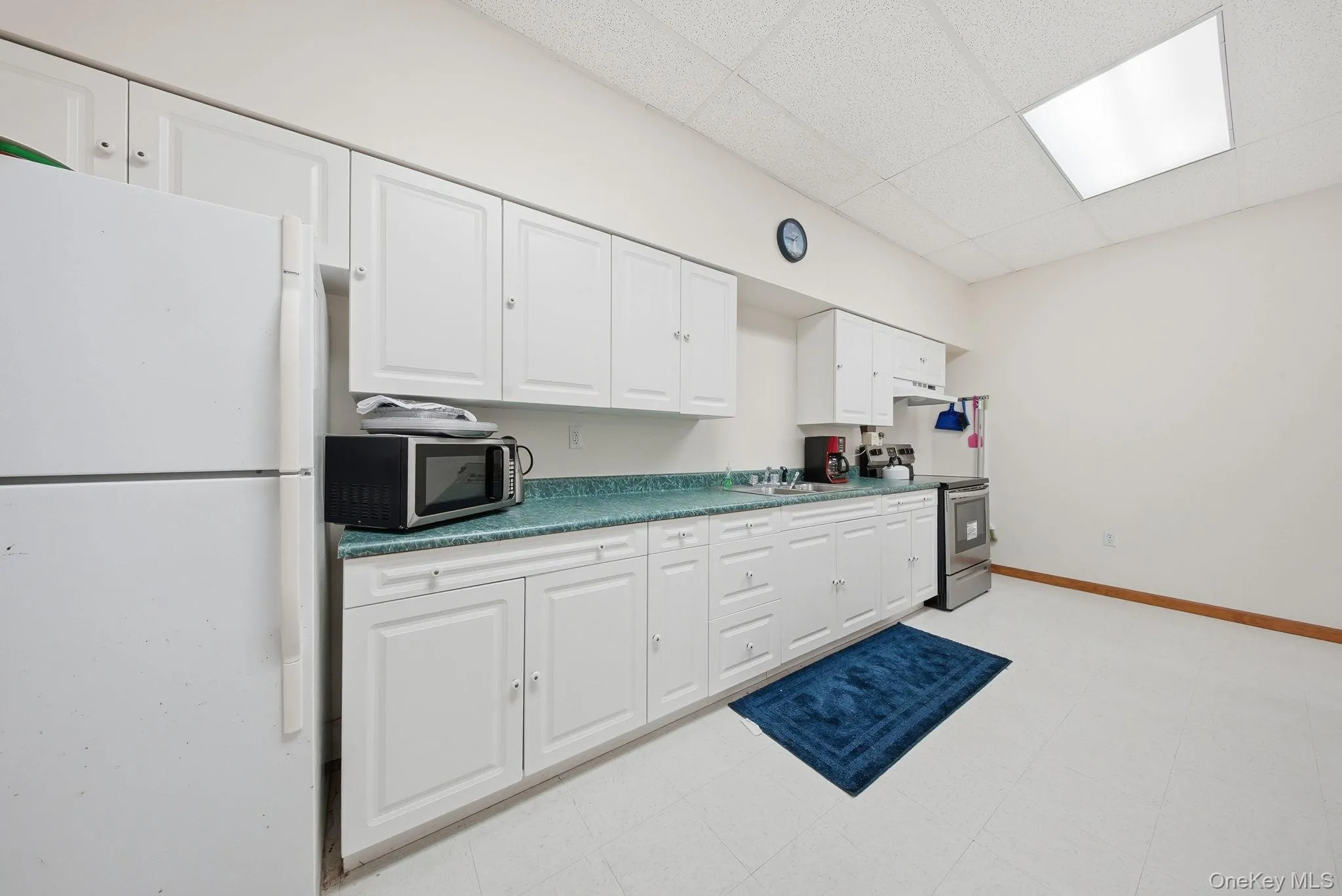 17 Collins Road, Highland, NY, 9 Rooms Rooms,1 BathroomBathrooms,Residential,For Rent,Collins,0,1012464 17 Collins Road, Highland, NY, 9 Rooms Rooms,1 BathroomBathrooms,Residential,For Rent,Collins,0,1012464