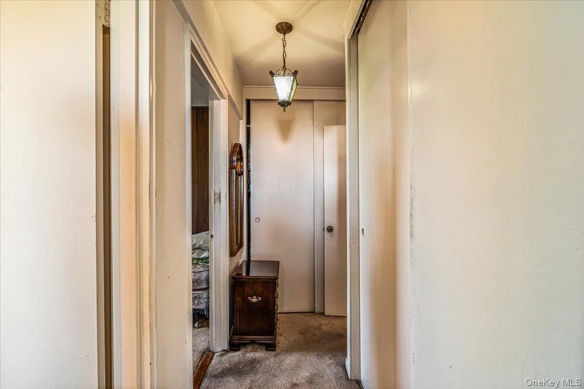 5224 65th Place, New York, NY, 2 Bedrooms Bedrooms, 5 Rooms Rooms,1 BathroomBathrooms,Residential,For Rent,65th,0,1012472 5224 65th Place, New York, NY, 2 Bedrooms Bedrooms, 5 Rooms Rooms,1 BathroomBathrooms,Residential,For Rent,65th,0,1012472