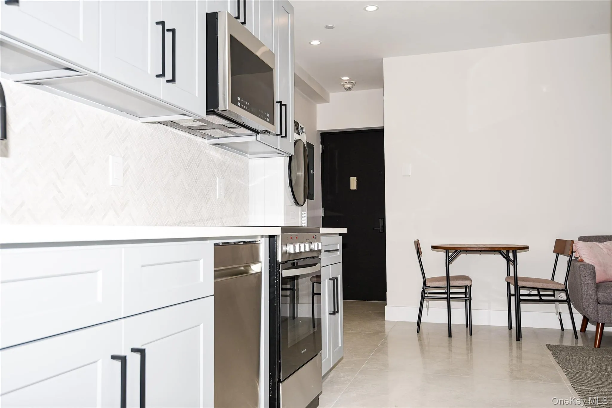 315 Broadway, Long Beach, NY, 3 Bedrooms Bedrooms, 6 Rooms Rooms,2 BathroomsBathrooms,Residential Lease,For Rent,Broadway,0,1012475 315 Broadway, Long Beach, NY, 3 Bedrooms Bedrooms, 6 Rooms Rooms,2 BathroomsBathrooms,Residential Lease,For Rent,Broadway,0,1012475