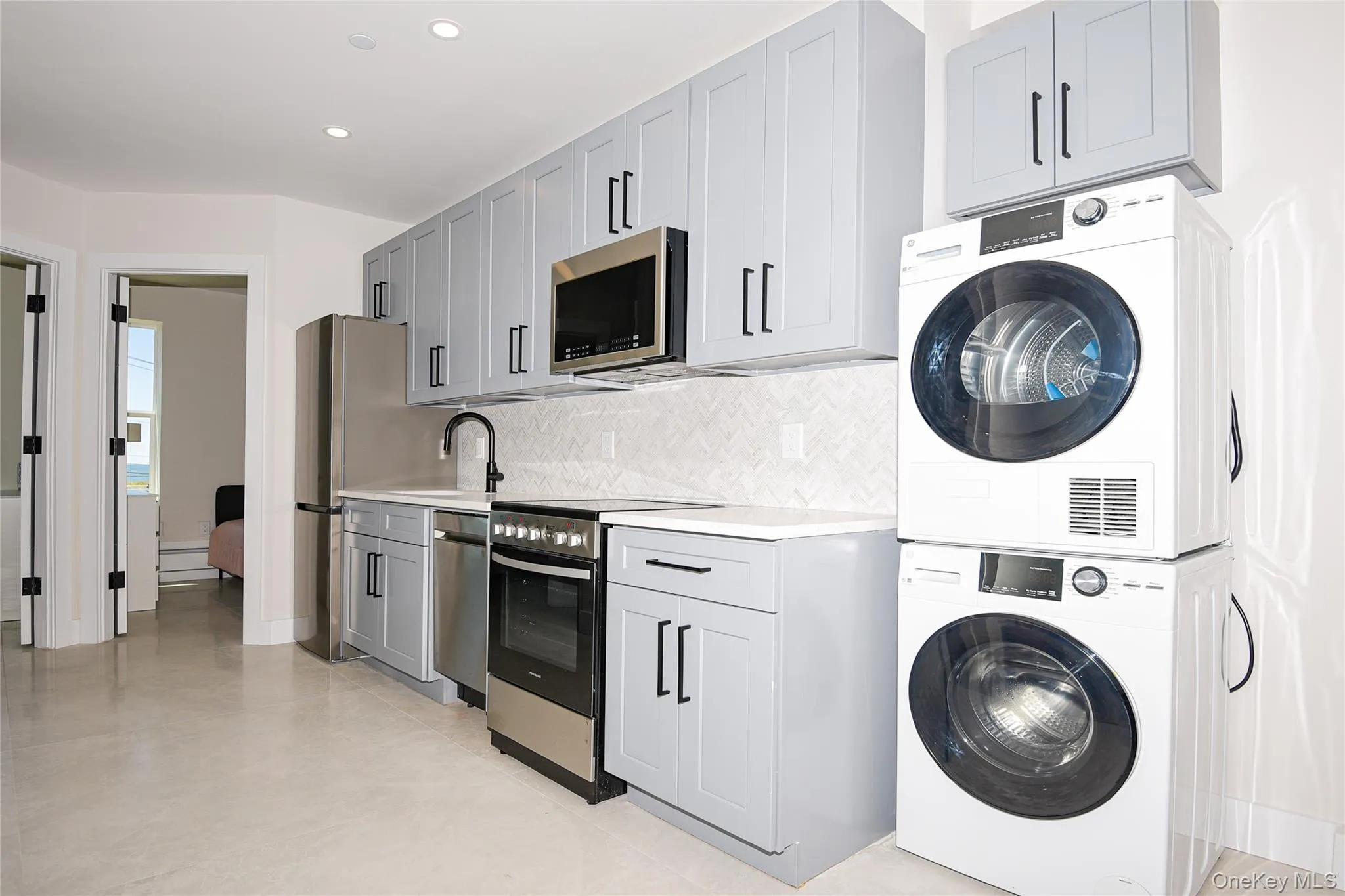 315 Broadway, Long Beach, NY, 3 Bedrooms Bedrooms, 6 Rooms Rooms,2 BathroomsBathrooms,Residential Lease,For Rent,Broadway,0,1012475 315 Broadway, Long Beach, NY, 3 Bedrooms Bedrooms, 6 Rooms Rooms,2 BathroomsBathrooms,Residential Lease,For Rent,Broadway,0,1012475