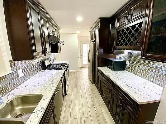 4024 Aske Street, New York, NY, 1 Bedroom Bedrooms, 4 Rooms Rooms,1 BathroomBathrooms,Residential Lease,For Rent,Aske,0,1012476 4024 Aske Street, New York, NY, 1 Bedroom Bedrooms, 4 Rooms Rooms,1 BathroomBathrooms,Residential Lease,For Rent,Aske,0,1012476