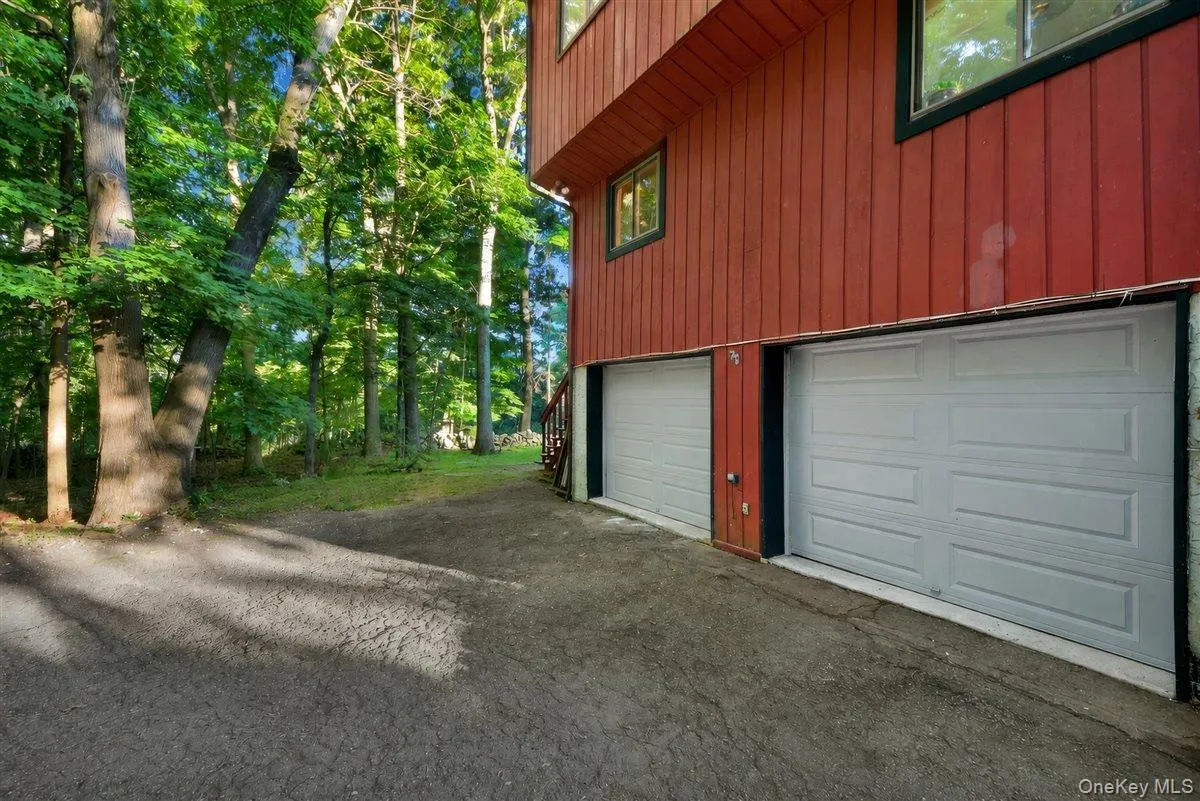 2 Victor Lane, Carmel, NY, 4 Bedrooms Bedrooms, 10 Rooms Rooms,2 BathroomsBathrooms,Residential,For Rent,Victor,0,1012479 2 Victor Lane, Carmel, NY, 4 Bedrooms Bedrooms, 10 Rooms Rooms,2 BathroomsBathrooms,Residential,For Rent,Victor,0,1012479