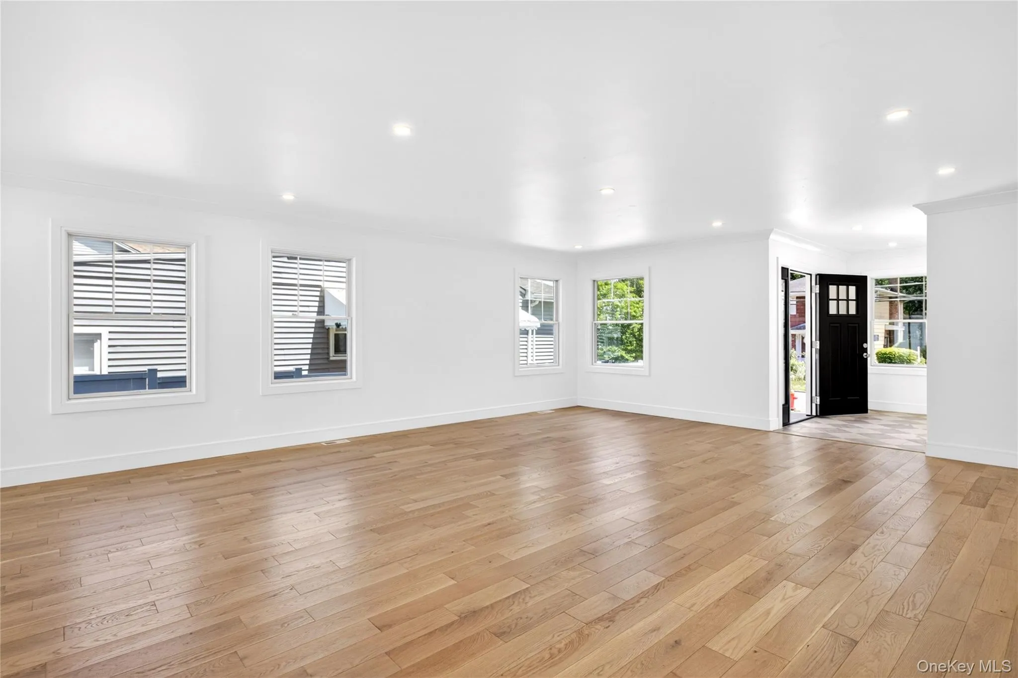 37 Corchaug Avenue, North Hempstead, NY, 4 Bedrooms Bedrooms, 9 Rooms Rooms,4 BathroomsBathrooms,Residential Lease,For Rent,Corchaug,0,1012485 37 Corchaug Avenue, North Hempstead, NY, 4 Bedrooms Bedrooms, 9 Rooms Rooms,4 BathroomsBathrooms,Residential Lease,For Rent,Corchaug,0,1012485