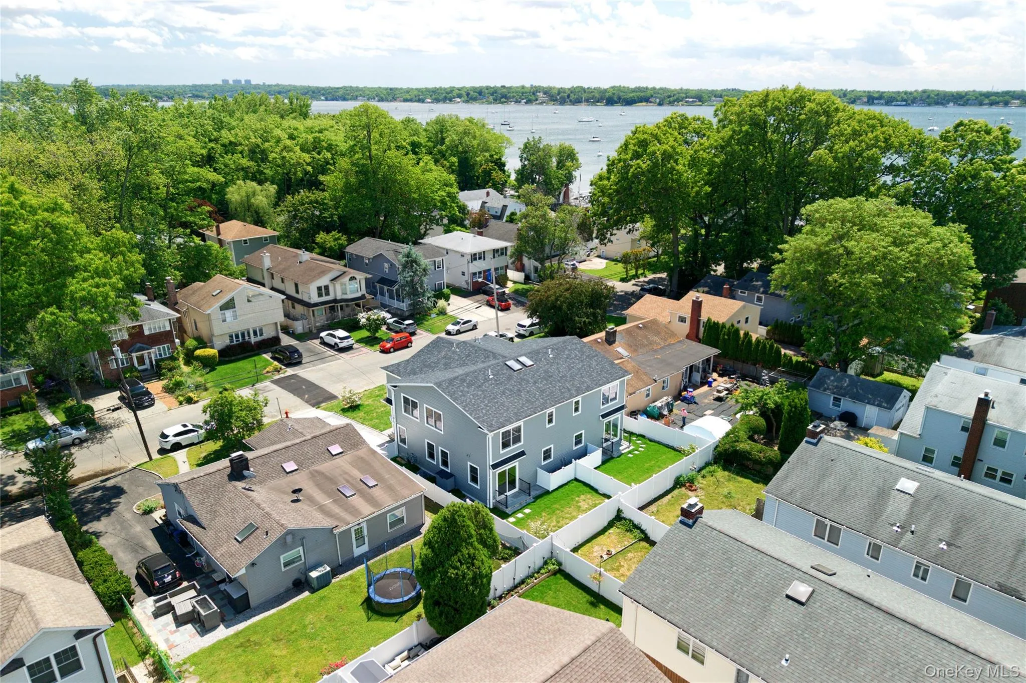 37 Corchaug Avenue, North Hempstead, NY, 4 Bedrooms Bedrooms, 9 Rooms Rooms,4 BathroomsBathrooms,Residential Lease,For Rent,Corchaug,0,1012485 37 Corchaug Avenue, North Hempstead, NY, 4 Bedrooms Bedrooms, 9 Rooms Rooms,4 BathroomsBathrooms,Residential Lease,For Rent,Corchaug,0,1012485