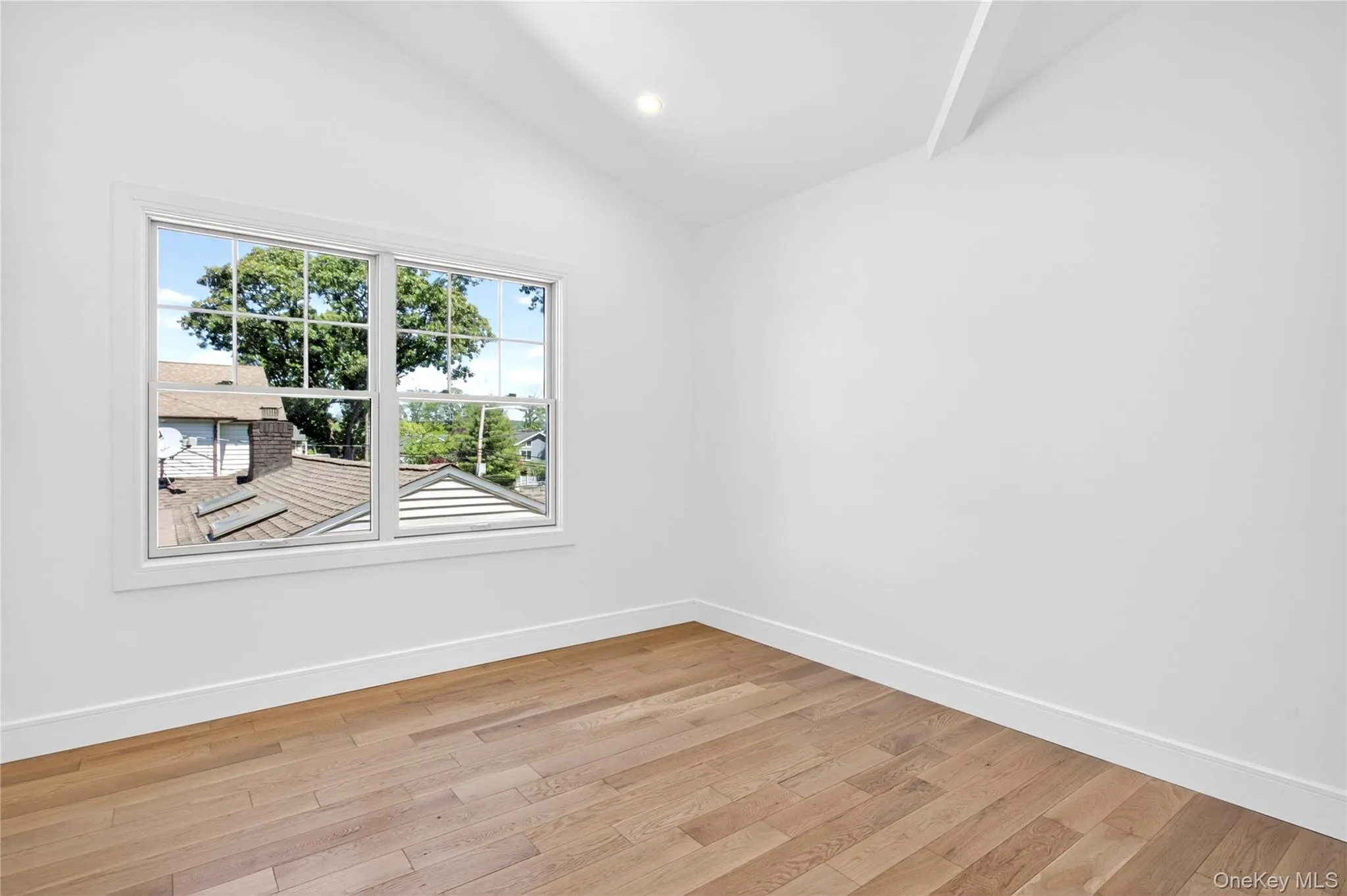 37 Corchaug Avenue, North Hempstead, NY, 4 Bedrooms Bedrooms, 9 Rooms Rooms,4 BathroomsBathrooms,Residential Lease,For Rent,Corchaug,0,1012485 37 Corchaug Avenue, North Hempstead, NY, 4 Bedrooms Bedrooms, 9 Rooms Rooms,4 BathroomsBathrooms,Residential Lease,For Rent,Corchaug,0,1012485