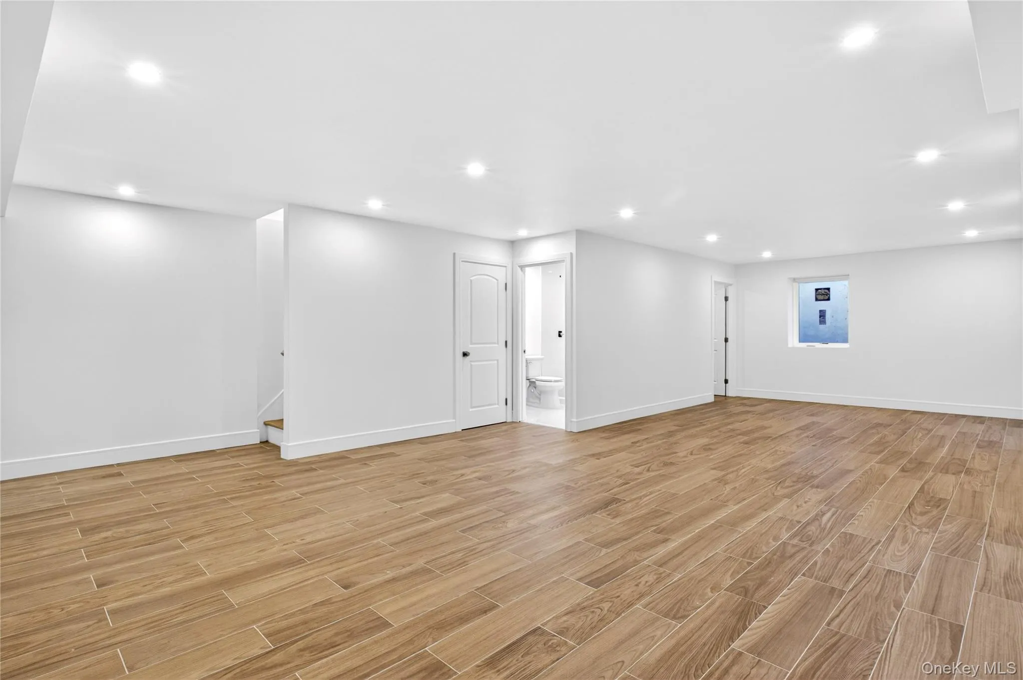 37 Corchaug Avenue, North Hempstead, NY, 4 Bedrooms Bedrooms, 9 Rooms Rooms,4 BathroomsBathrooms,Residential Lease,For Rent,Corchaug,0,1012485 37 Corchaug Avenue, North Hempstead, NY, 4 Bedrooms Bedrooms, 9 Rooms Rooms,4 BathroomsBathrooms,Residential Lease,For Rent,Corchaug,0,1012485