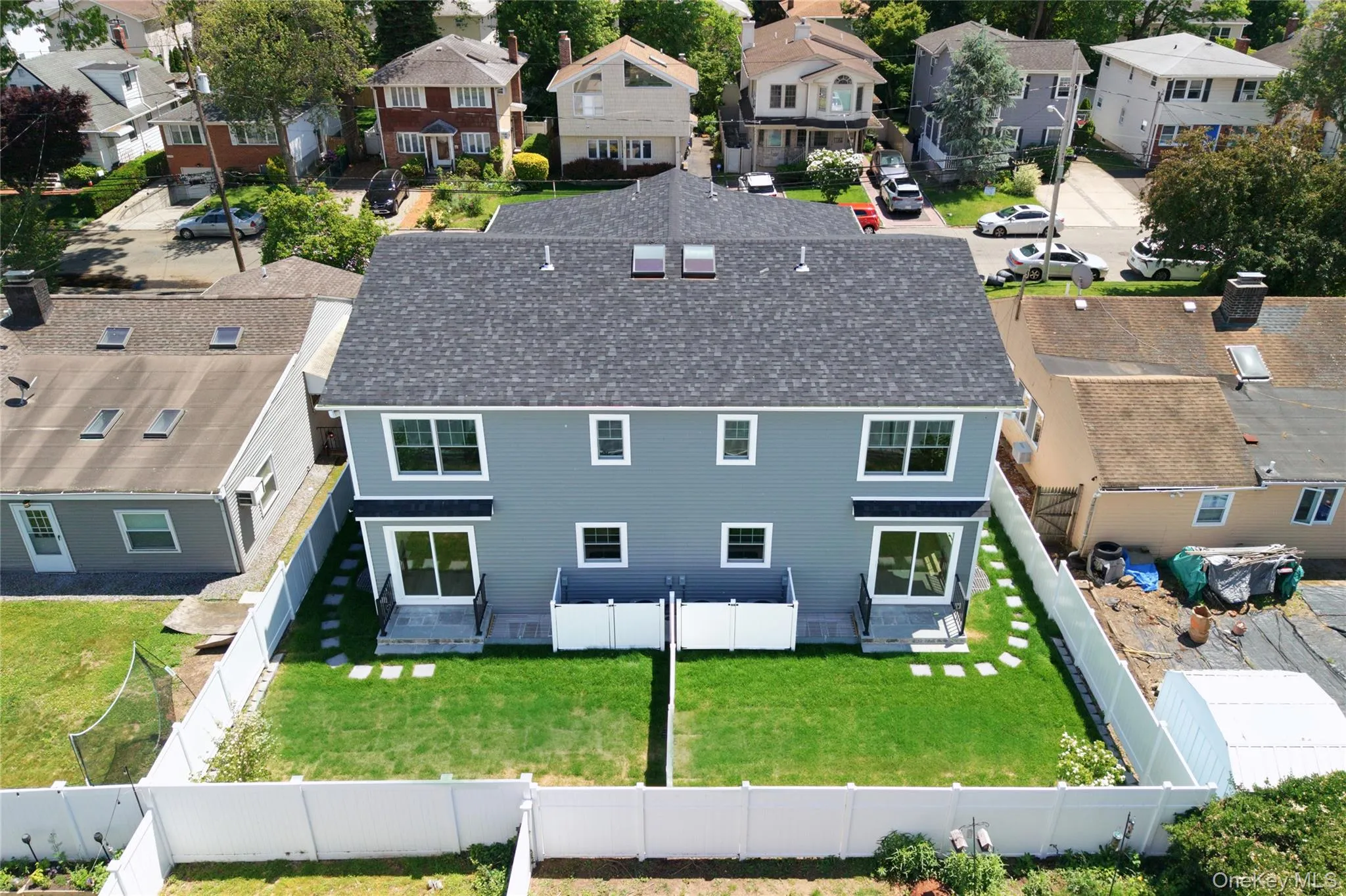 37 Corchaug Avenue, North Hempstead, NY, 4 Bedrooms Bedrooms, 9 Rooms Rooms,4 BathroomsBathrooms,Residential Lease,For Rent,Corchaug,0,1012485 37 Corchaug Avenue, North Hempstead, NY, 4 Bedrooms Bedrooms, 9 Rooms Rooms,4 BathroomsBathrooms,Residential Lease,For Rent,Corchaug,0,1012485