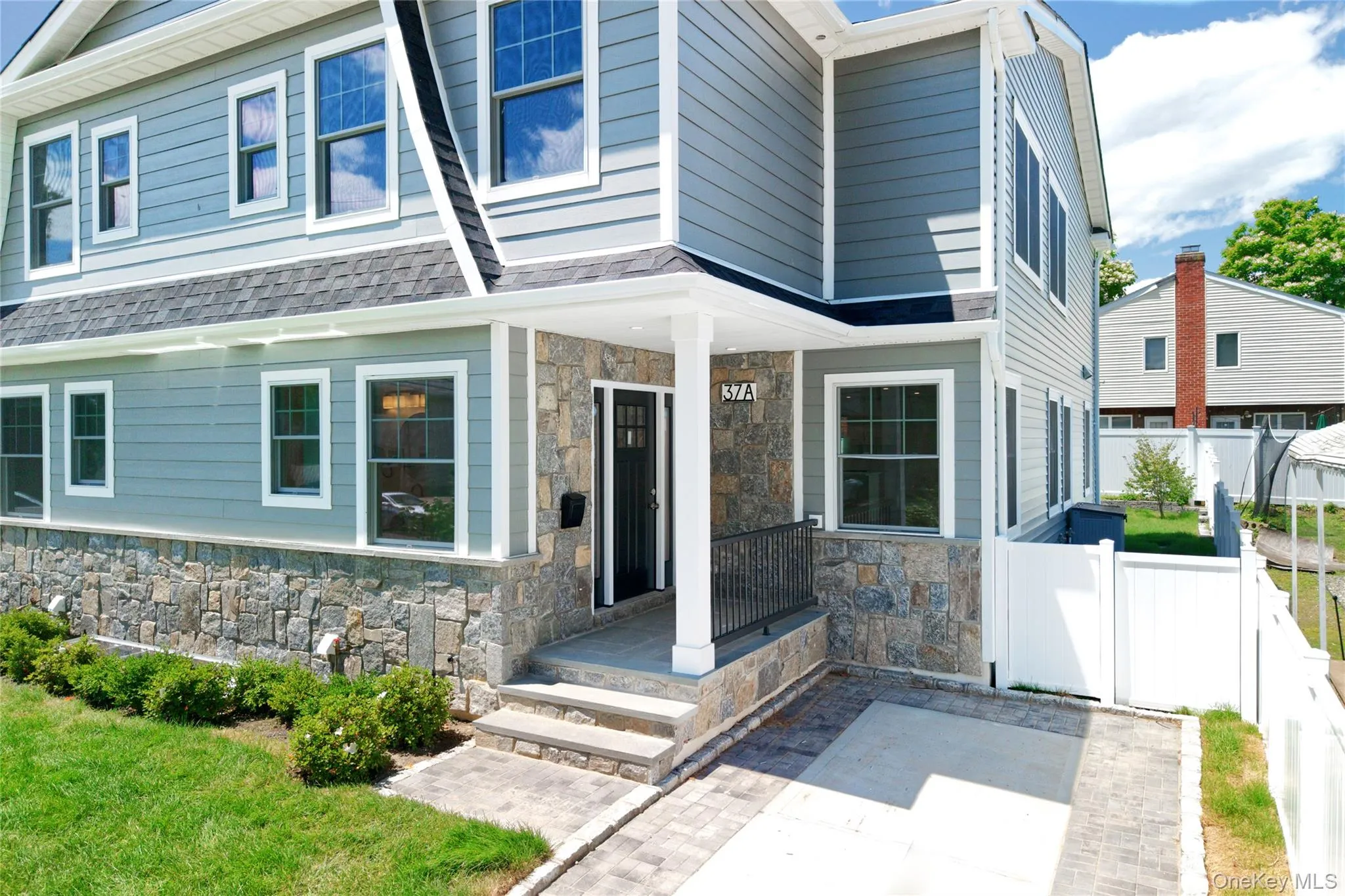 37 Corchaug Avenue, North Hempstead, NY, 4 Bedrooms Bedrooms, 9 Rooms Rooms,4 BathroomsBathrooms,Residential Lease,For Rent,Corchaug,0,1012485 37 Corchaug Avenue, North Hempstead, NY, 4 Bedrooms Bedrooms, 9 Rooms Rooms,4 BathroomsBathrooms,Residential Lease,For Rent,Corchaug,0,1012485