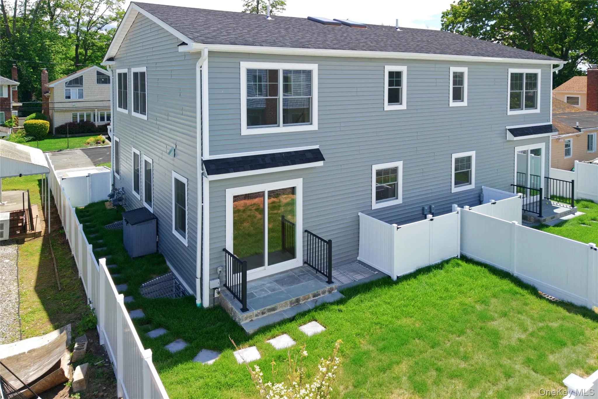37 Corchaug Avenue, North Hempstead, NY, 4 Bedrooms Bedrooms, 9 Rooms Rooms,4 BathroomsBathrooms,Residential Lease,For Rent,Corchaug,0,1012485 37 Corchaug Avenue, North Hempstead, NY, 4 Bedrooms Bedrooms, 9 Rooms Rooms,4 BathroomsBathrooms,Residential Lease,For Rent,Corchaug,0,1012485