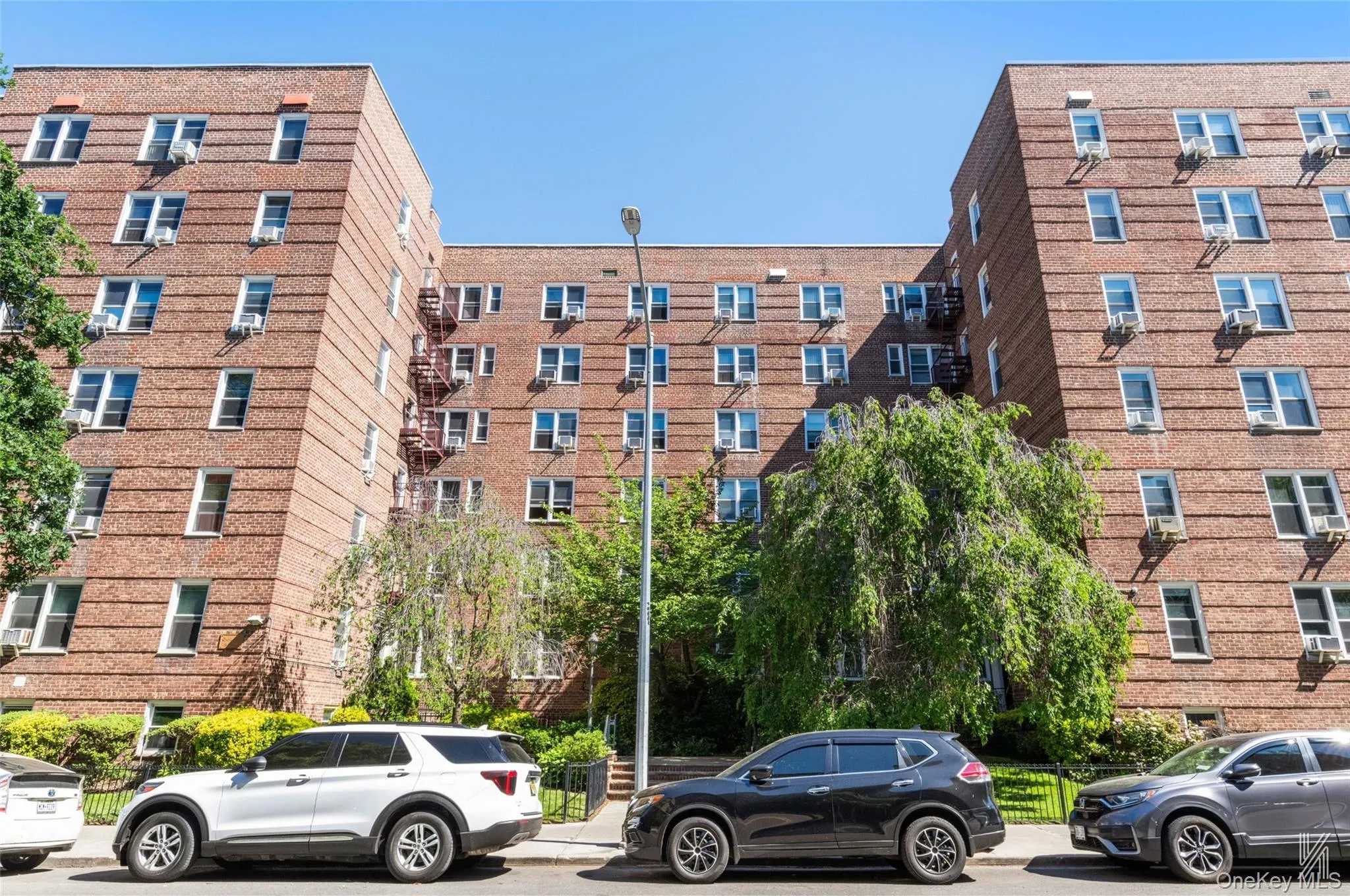88-01 35th Avenue, New York, NY, 1 Bedroom Bedrooms, 3 Rooms Rooms,1 BathroomBathrooms,Residential,For Rent,35th,0,1012486 88-01 35th Avenue, New York, NY, 1 Bedroom Bedrooms, 3 Rooms Rooms,1 BathroomBathrooms,Residential,For Rent,35th,0,1012486