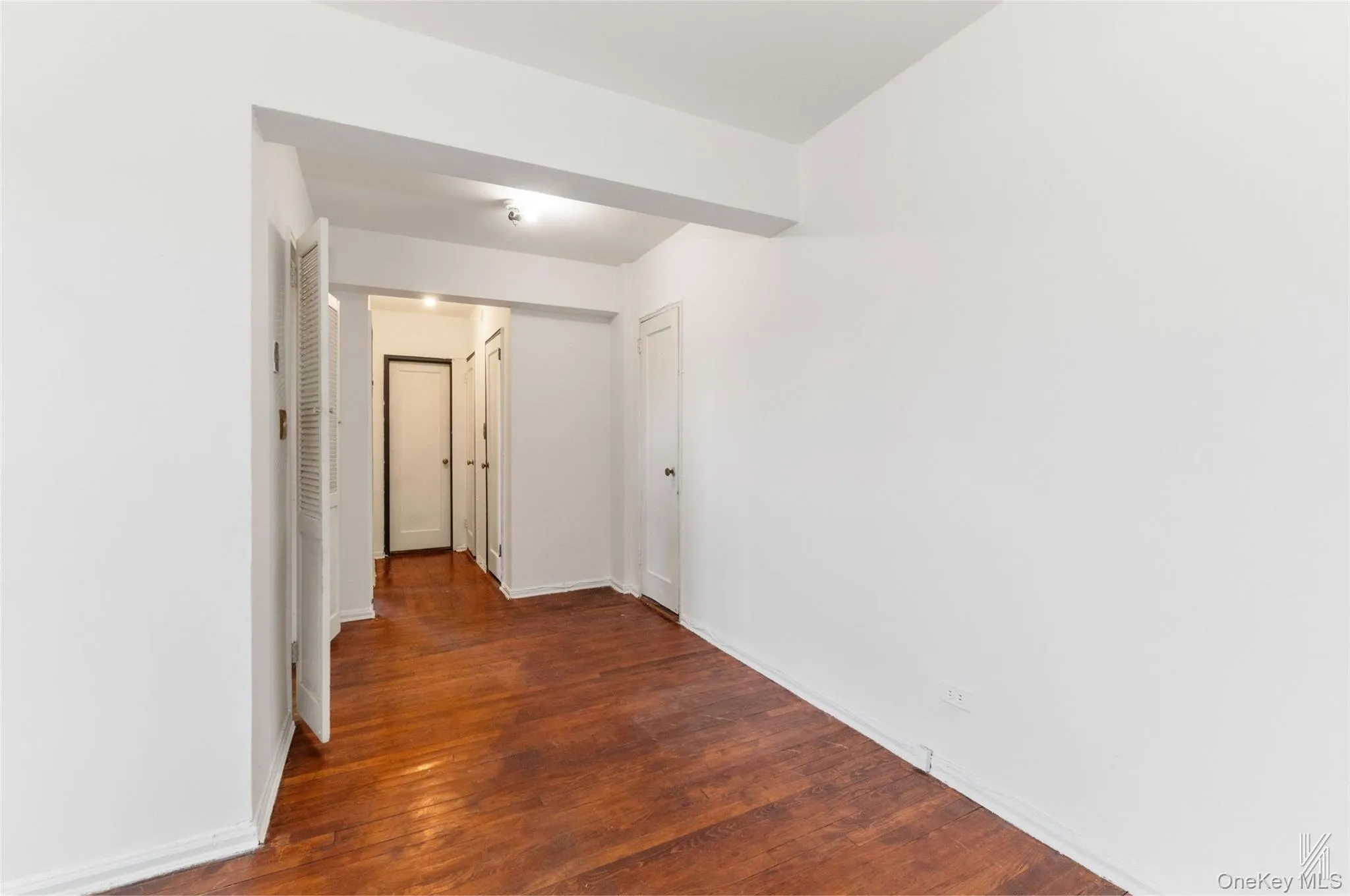 88-01 35th Avenue, New York, NY, 1 Bedroom Bedrooms, 3 Rooms Rooms,1 BathroomBathrooms,Residential,For Rent,35th,0,1012486 88-01 35th Avenue, New York, NY, 1 Bedroom Bedrooms, 3 Rooms Rooms,1 BathroomBathrooms,Residential,For Rent,35th,0,1012486