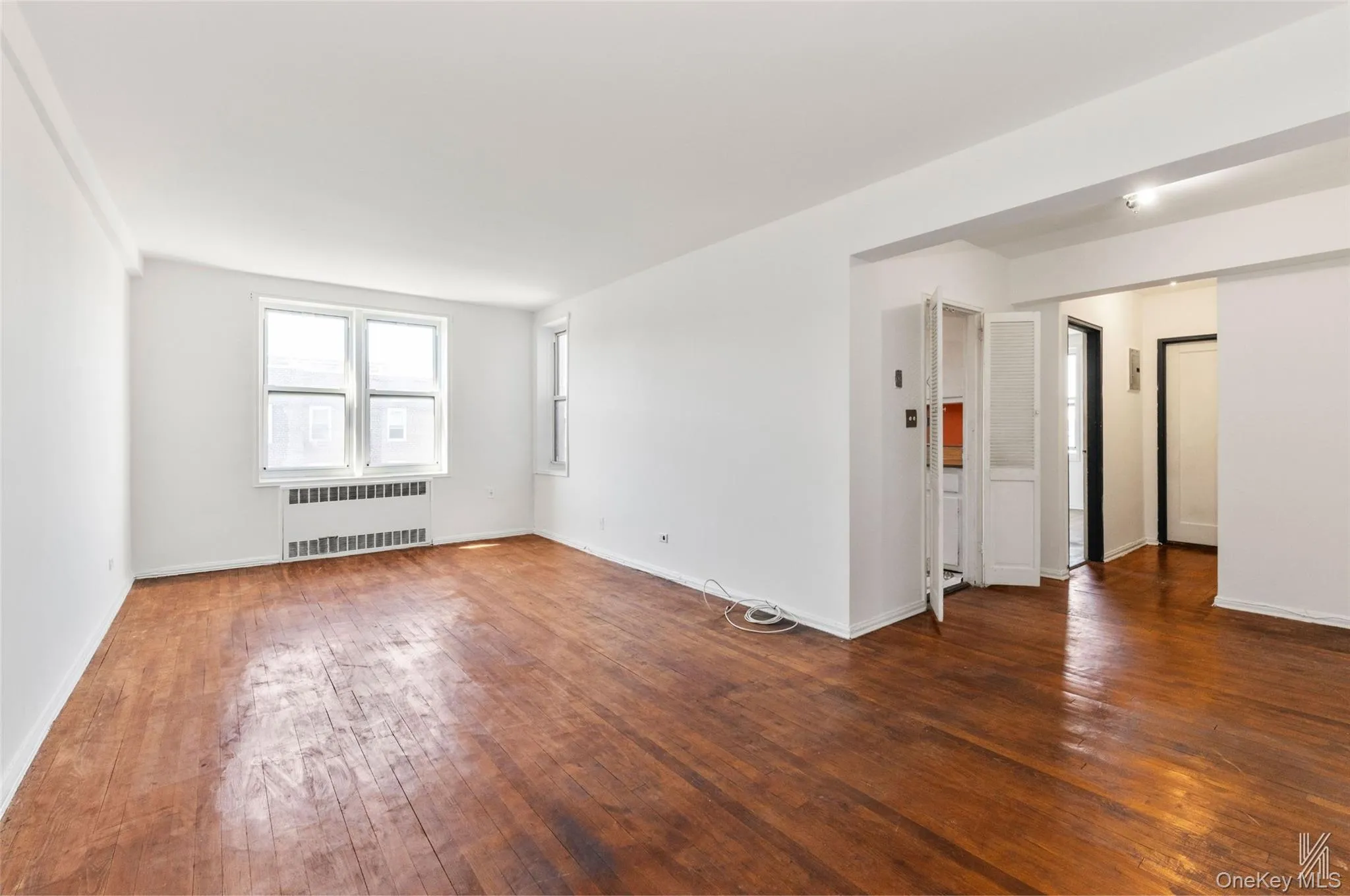 88-01 35th Avenue, New York, NY, 1 Bedroom Bedrooms, 3 Rooms Rooms,1 BathroomBathrooms,Residential,For Rent,35th,0,1012486 88-01 35th Avenue, New York, NY, 1 Bedroom Bedrooms, 3 Rooms Rooms,1 BathroomBathrooms,Residential,For Rent,35th,0,1012486