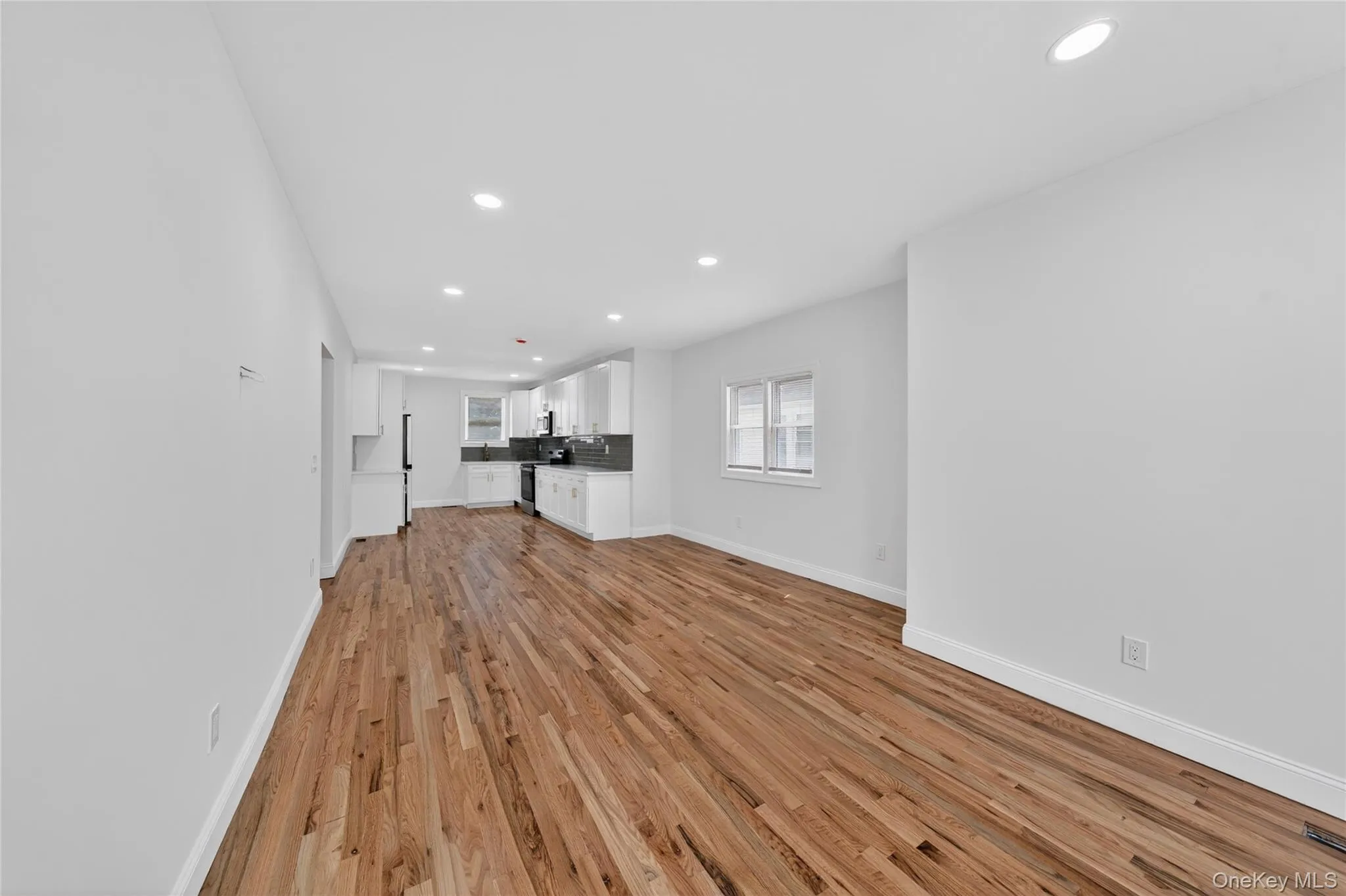 15 Grand Place, Huntington, NY, 5 Bedrooms Bedrooms, 10 Rooms Rooms,3 BathroomsBathrooms,Residential,For Rent,Grand,0,1012490 15 Grand Place, Huntington, NY, 5 Bedrooms Bedrooms, 10 Rooms Rooms,3 BathroomsBathrooms,Residential,For Rent,Grand,0,1012490
