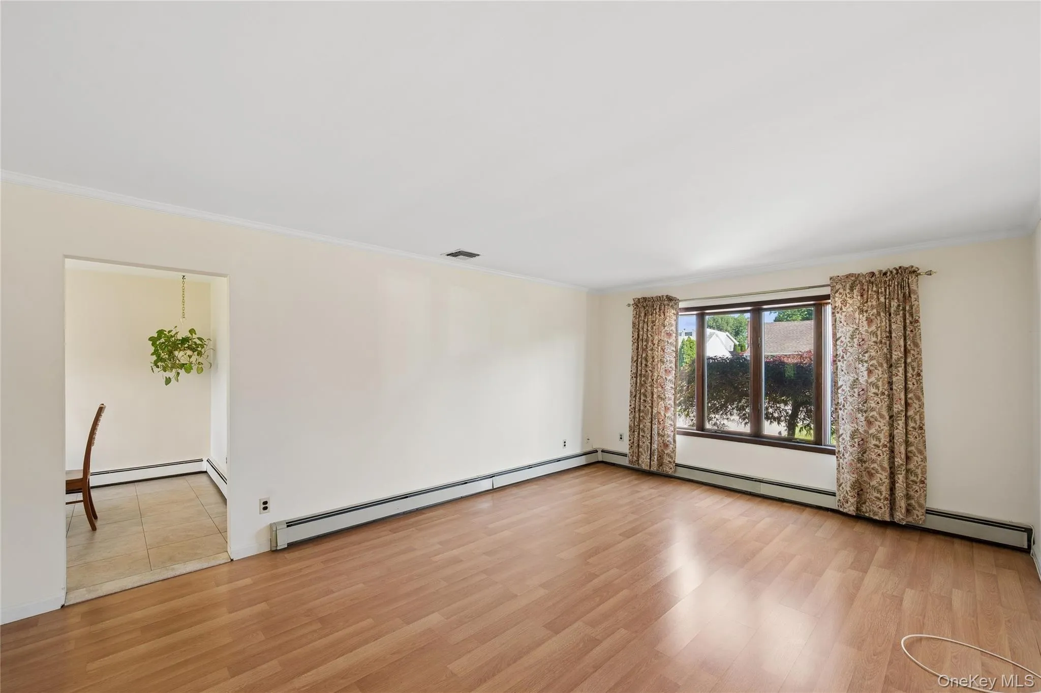 7 Blanche Street, Oyster Bay, NY, 3 Bedrooms Bedrooms, 8 Rooms Rooms,2 BathroomsBathrooms,Residential,For Rent,Blanche,0,KEY1012496 7 Blanche Street, Oyster Bay, NY, 3 Bedrooms Bedrooms, 8 Rooms Rooms,2 BathroomsBathrooms,Residential,For Rent,Blanche,0,KEY1012496