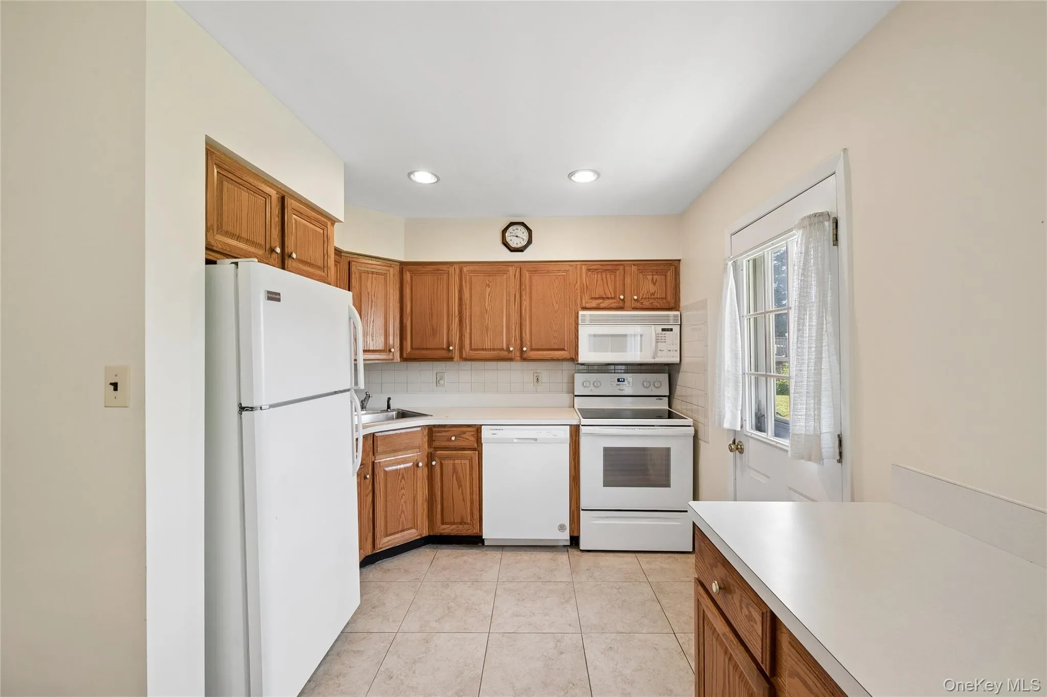 7 Blanche Street, Oyster Bay, NY, 3 Bedrooms Bedrooms, 8 Rooms Rooms,2 BathroomsBathrooms,Residential,For Rent,Blanche,0,KEY1012496 7 Blanche Street, Oyster Bay, NY, 3 Bedrooms Bedrooms, 8 Rooms Rooms,2 BathroomsBathrooms,Residential,For Rent,Blanche,0,KEY1012496