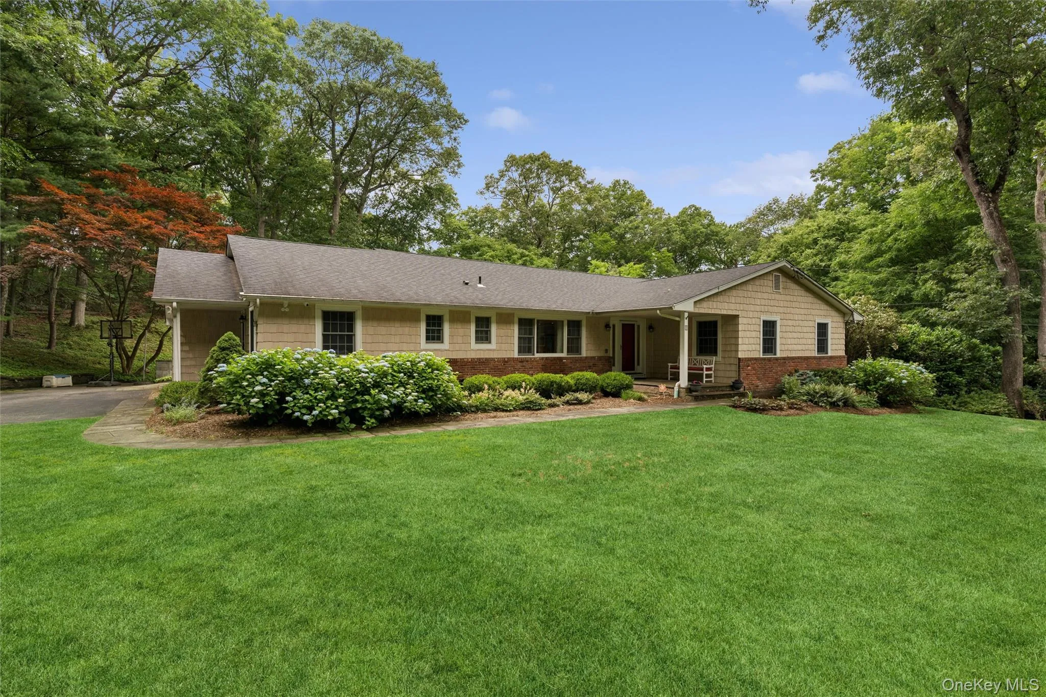 35 Woodvale Drive, Oyster Bay, NY, 4 Bedrooms Bedrooms, 8 Rooms Rooms,4 BathroomsBathrooms,Residential,For Rent,Woodvale,0,KEY1012505 35 Woodvale Drive, Oyster Bay, NY, 4 Bedrooms Bedrooms, 8 Rooms Rooms,4 BathroomsBathrooms,Residential,For Rent,Woodvale,0,KEY1012505
