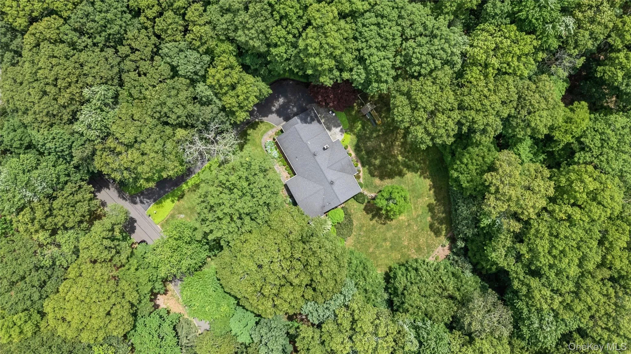 35 Woodvale Drive, Oyster Bay, NY, 4 Bedrooms Bedrooms, 8 Rooms Rooms,4 BathroomsBathrooms,Residential,For Rent,Woodvale,0,KEY1012505 35 Woodvale Drive, Oyster Bay, NY, 4 Bedrooms Bedrooms, 8 Rooms Rooms,4 BathroomsBathrooms,Residential,For Rent,Woodvale,0,KEY1012505