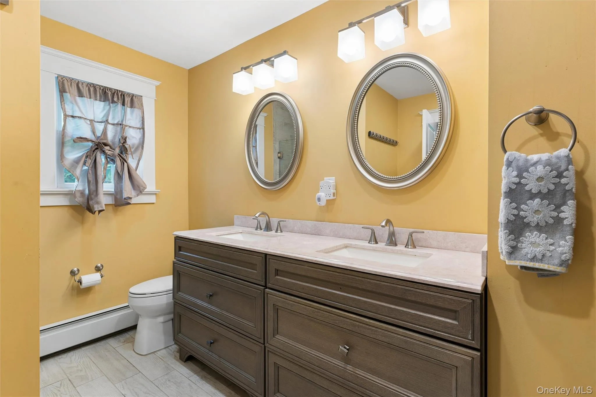 35 Woodvale Drive, Oyster Bay, NY, 4 Bedrooms Bedrooms, 8 Rooms Rooms,4 BathroomsBathrooms,Residential,For Rent,Woodvale,0,KEY1012505 35 Woodvale Drive, Oyster Bay, NY, 4 Bedrooms Bedrooms, 8 Rooms Rooms,4 BathroomsBathrooms,Residential,For Rent,Woodvale,0,KEY1012505