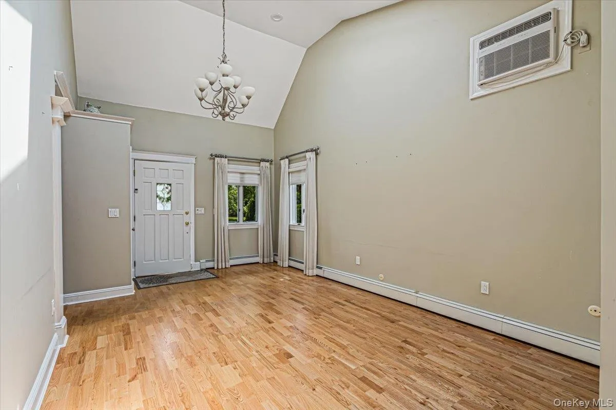 104 Choir Lane, North Hempstead, NY, 4 Bedrooms Bedrooms, 9 Rooms Rooms,2 BathroomsBathrooms,Residential,For Rent,Choir,0,1012508 104 Choir Lane, North Hempstead, NY, 4 Bedrooms Bedrooms, 9 Rooms Rooms,2 BathroomsBathrooms,Residential,For Rent,Choir,0,1012508