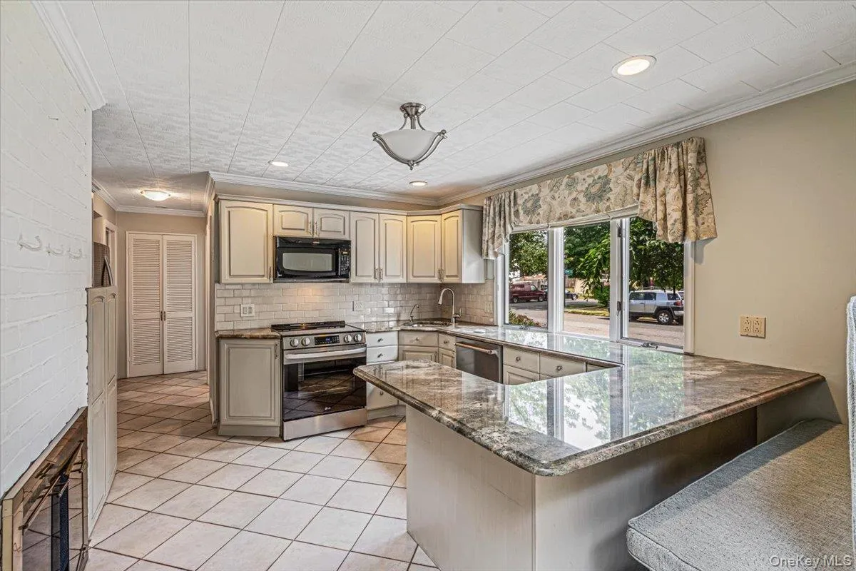 104 Choir Lane, North Hempstead, NY, 4 Bedrooms Bedrooms, 9 Rooms Rooms,2 BathroomsBathrooms,Residential,For Rent,Choir,0,1012508 104 Choir Lane, North Hempstead, NY, 4 Bedrooms Bedrooms, 9 Rooms Rooms,2 BathroomsBathrooms,Residential,For Rent,Choir,0,1012508
