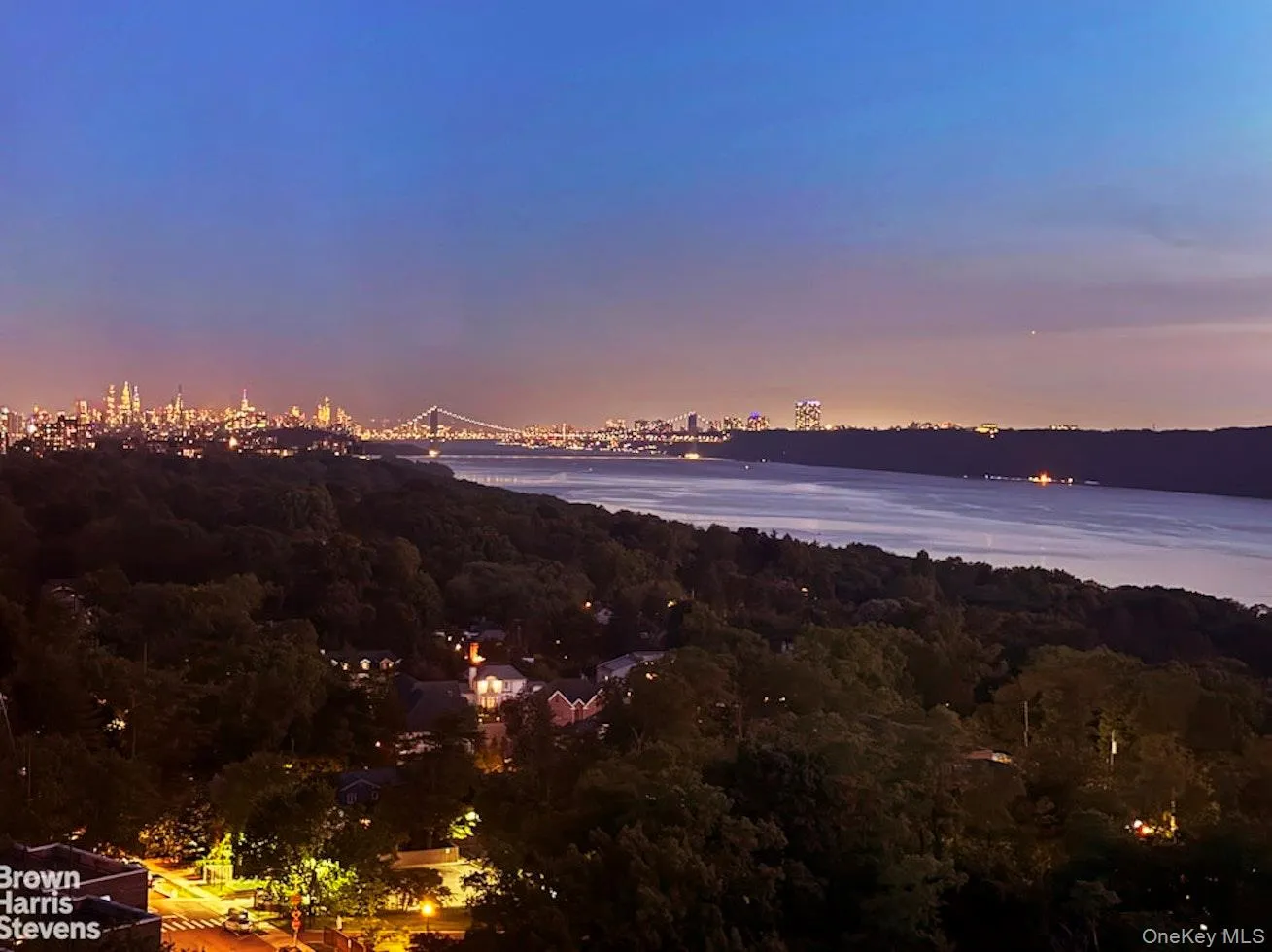 5700 Arlington Avenue, New York, NY, 2 Rooms Rooms,1 BathroomBathrooms,Residential,For Rent,Arlington,0,1012513 5700 Arlington Avenue, New York, NY, 2 Rooms Rooms,1 BathroomBathrooms,Residential,For Rent,Arlington,0,1012513