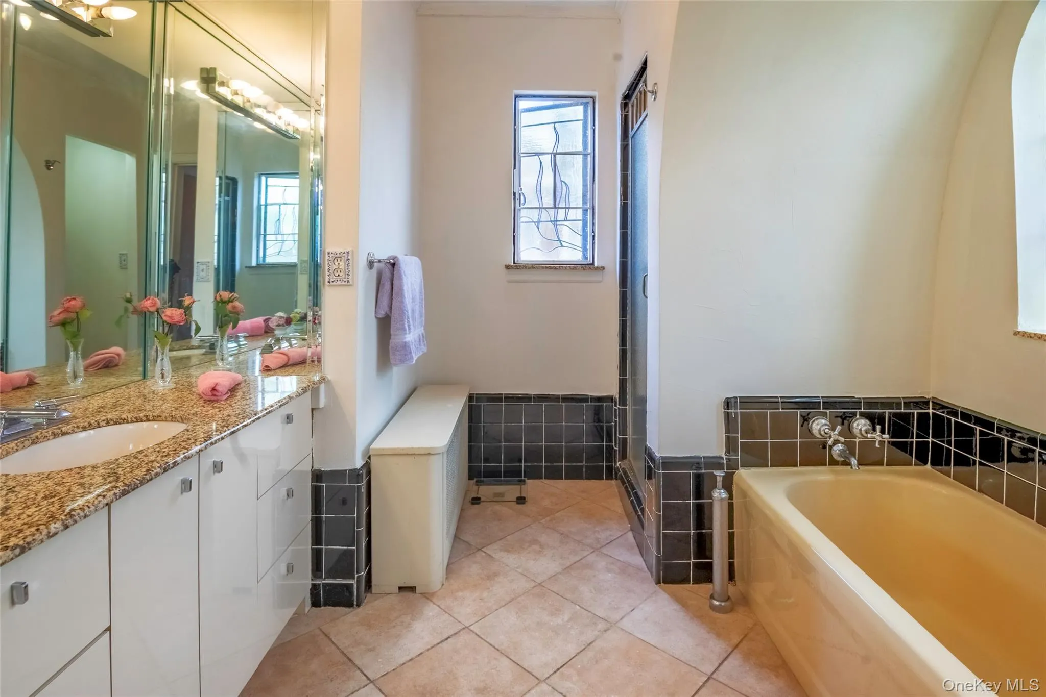 Second floor full bathroom Second floor full bathroom