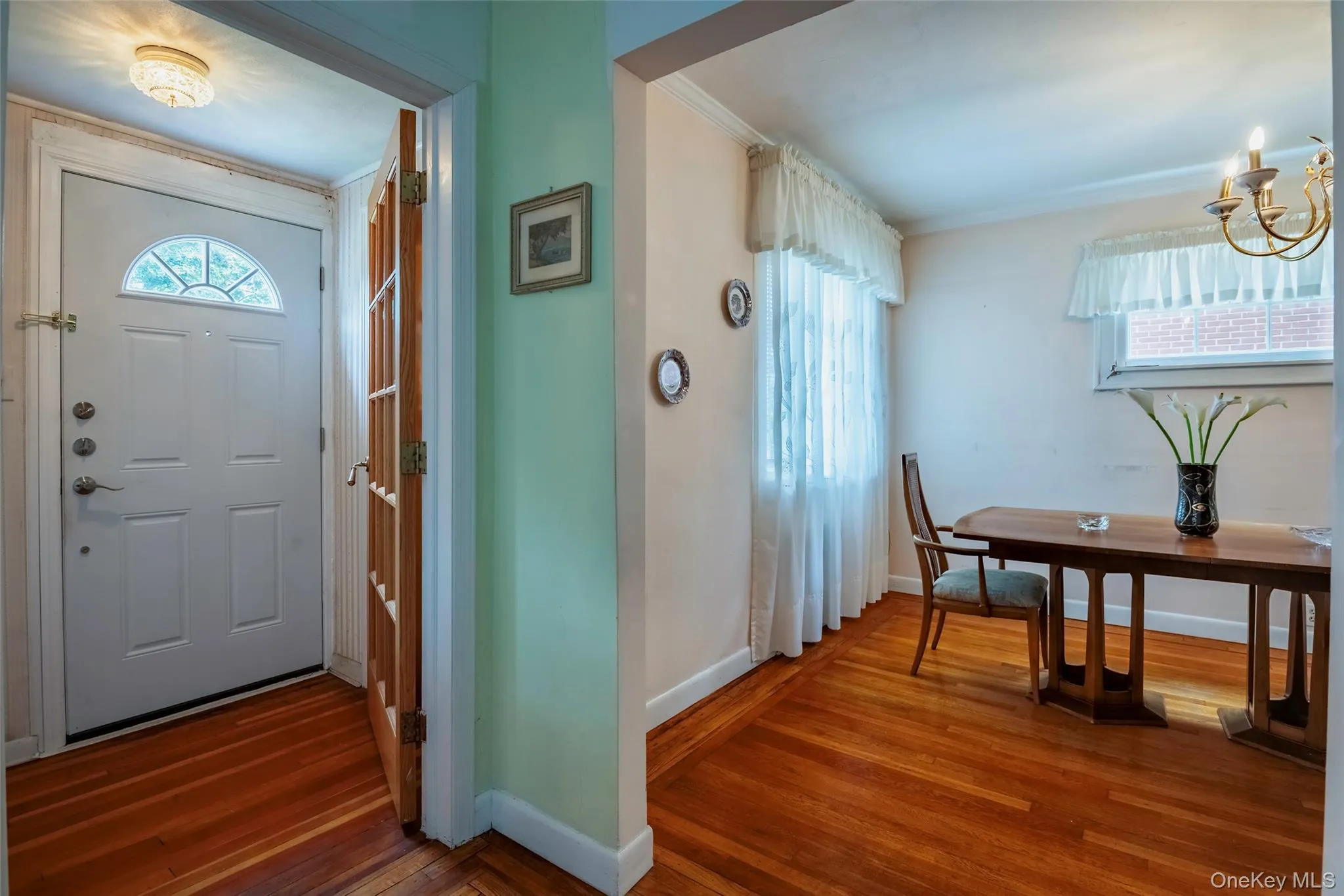 141-27 Coolidge Avenue, New York, NY, 3 Bedrooms Bedrooms, 6 Rooms Rooms,1 BathroomBathrooms,Residential,For Rent,Coolidge,0,1012514 141-27 Coolidge Avenue, New York, NY, 3 Bedrooms Bedrooms, 6 Rooms Rooms,1 BathroomBathrooms,Residential,For Rent,Coolidge,0,1012514