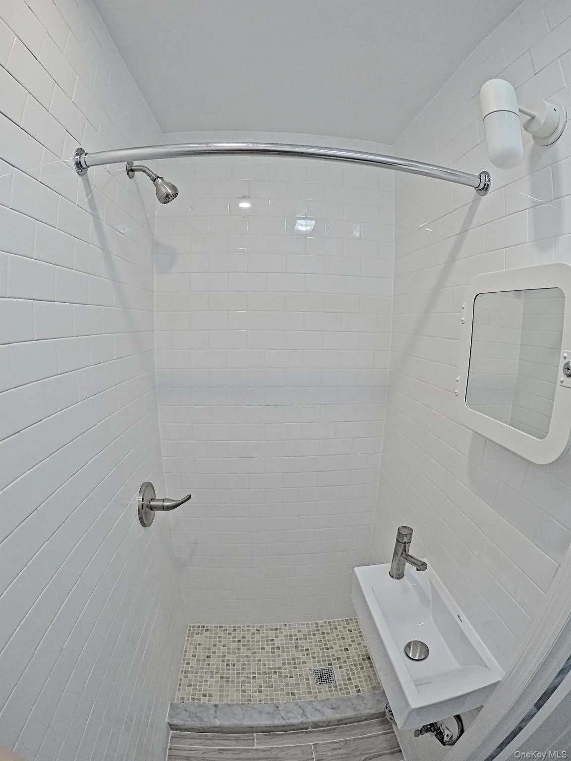 4024 Aske Street, New York, NY, 3 Bedrooms Bedrooms, 6 Rooms Rooms,2 BathroomsBathrooms,Residential Lease,For Rent,Aske,0,1012516 4024 Aske Street, New York, NY, 3 Bedrooms Bedrooms, 6 Rooms Rooms,2 BathroomsBathrooms,Residential Lease,For Rent,Aske,0,1012516