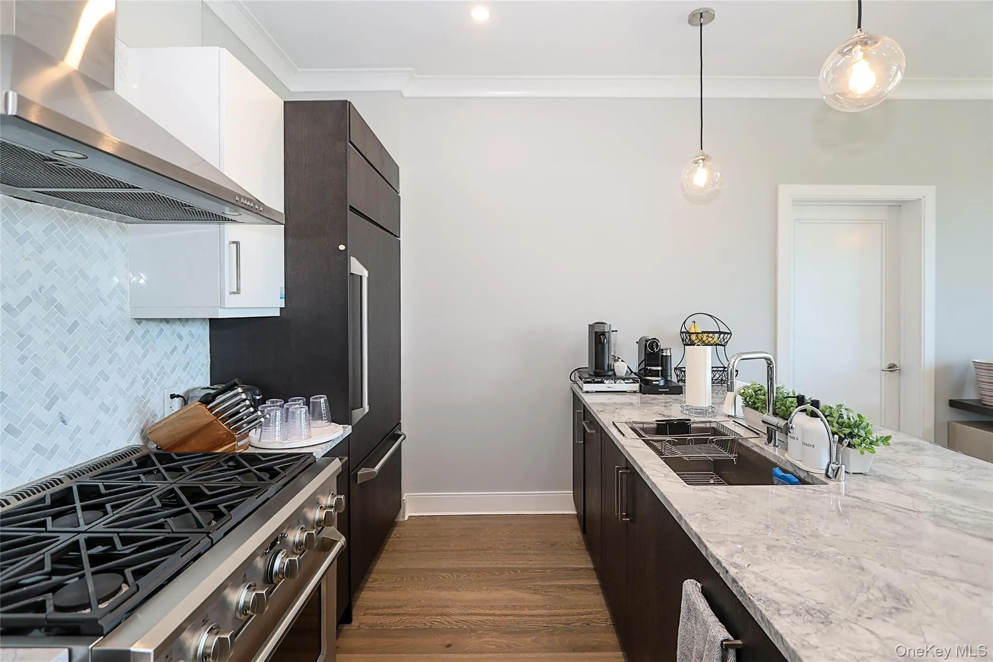 100 Garvies Point Road, Glen Cove, NY, 2 Bedrooms Bedrooms, 5 Rooms Rooms,2 BathroomsBathrooms,Residential,For Rent,Garvies Point,0,1012517 100 Garvies Point Road, Glen Cove, NY, 2 Bedrooms Bedrooms, 5 Rooms Rooms,2 BathroomsBathrooms,Residential,For Rent,Garvies Point,0,1012517