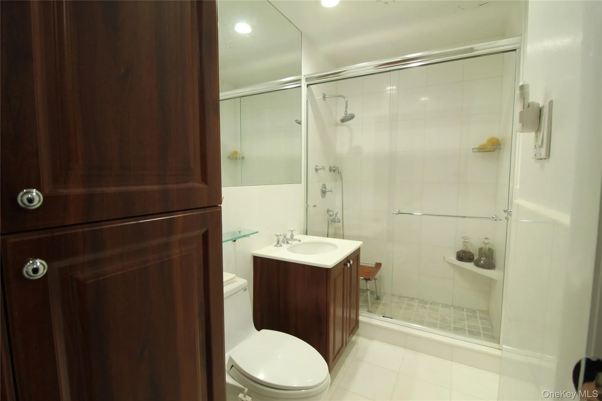463 Summit Avenue, Hempstead, NY, 1 Bedroom Bedrooms, 4 Rooms Rooms,1 BathroomBathrooms,Residential,For Rent,Summit,0,1012521 463 Summit Avenue, Hempstead, NY, 1 Bedroom Bedrooms, 4 Rooms Rooms,1 BathroomBathrooms,Residential,For Rent,Summit,0,1012521
