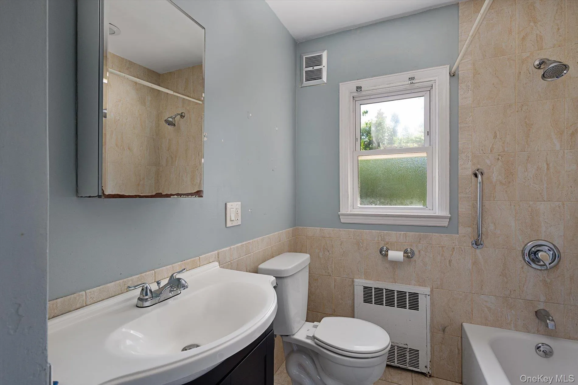 32 Croyden, North Hempstead, NY, 4 Bedrooms Bedrooms, 6 Rooms Rooms,1 BathroomBathrooms,Residential,For Rent,Croyden,0,1012522 32 Croyden, North Hempstead, NY, 4 Bedrooms Bedrooms, 6 Rooms Rooms,1 BathroomBathrooms,Residential,For Rent,Croyden,0,1012522