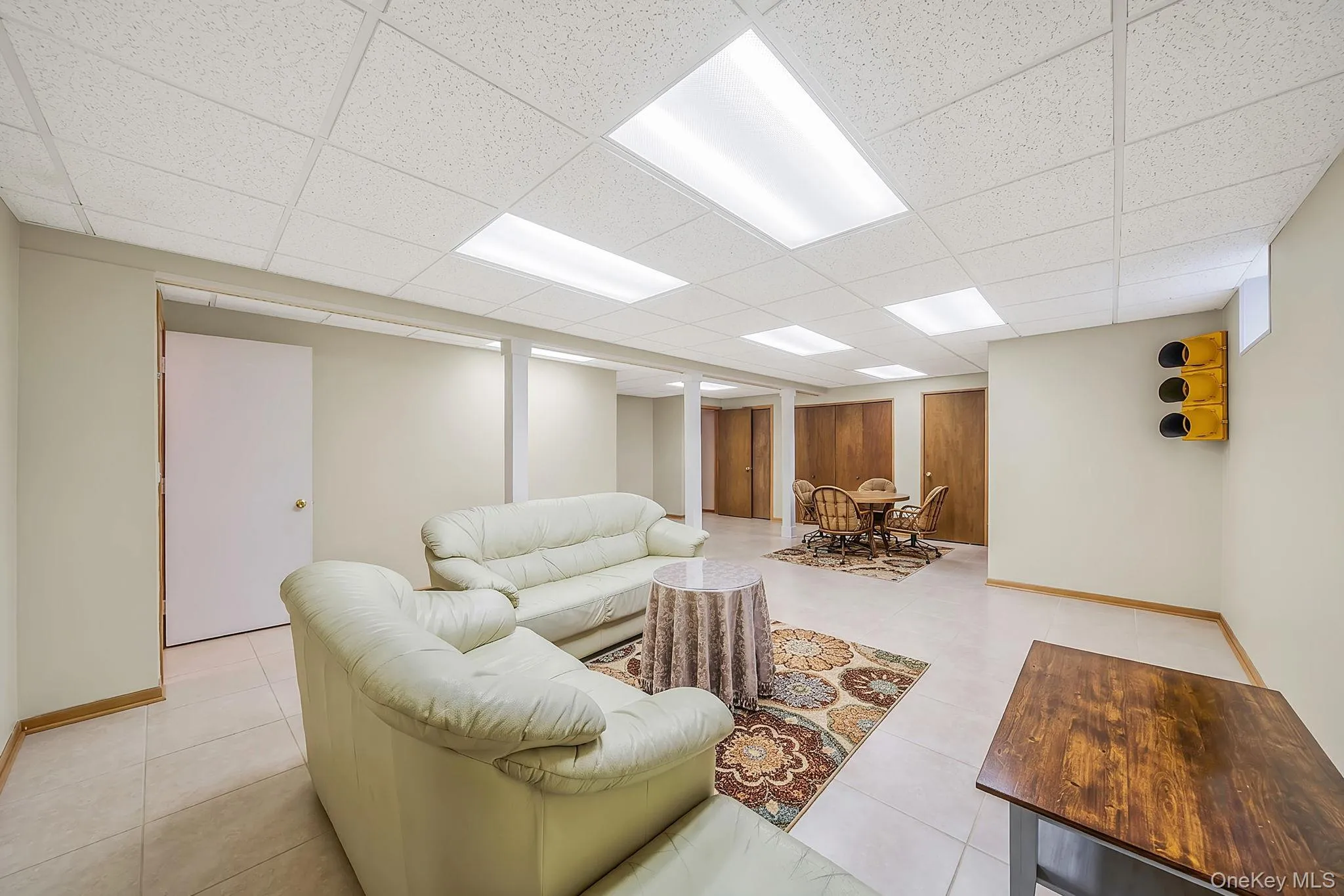 16 Lakecrest Lane, Islip, NY, 3 Bedrooms Bedrooms, 7 Rooms Rooms,3 BathroomsBathrooms,Residential,For Rent,Lakecrest,0,1012525 16 Lakecrest Lane, Islip, NY, 3 Bedrooms Bedrooms, 7 Rooms Rooms,3 BathroomsBathrooms,Residential,For Rent,Lakecrest,0,1012525
