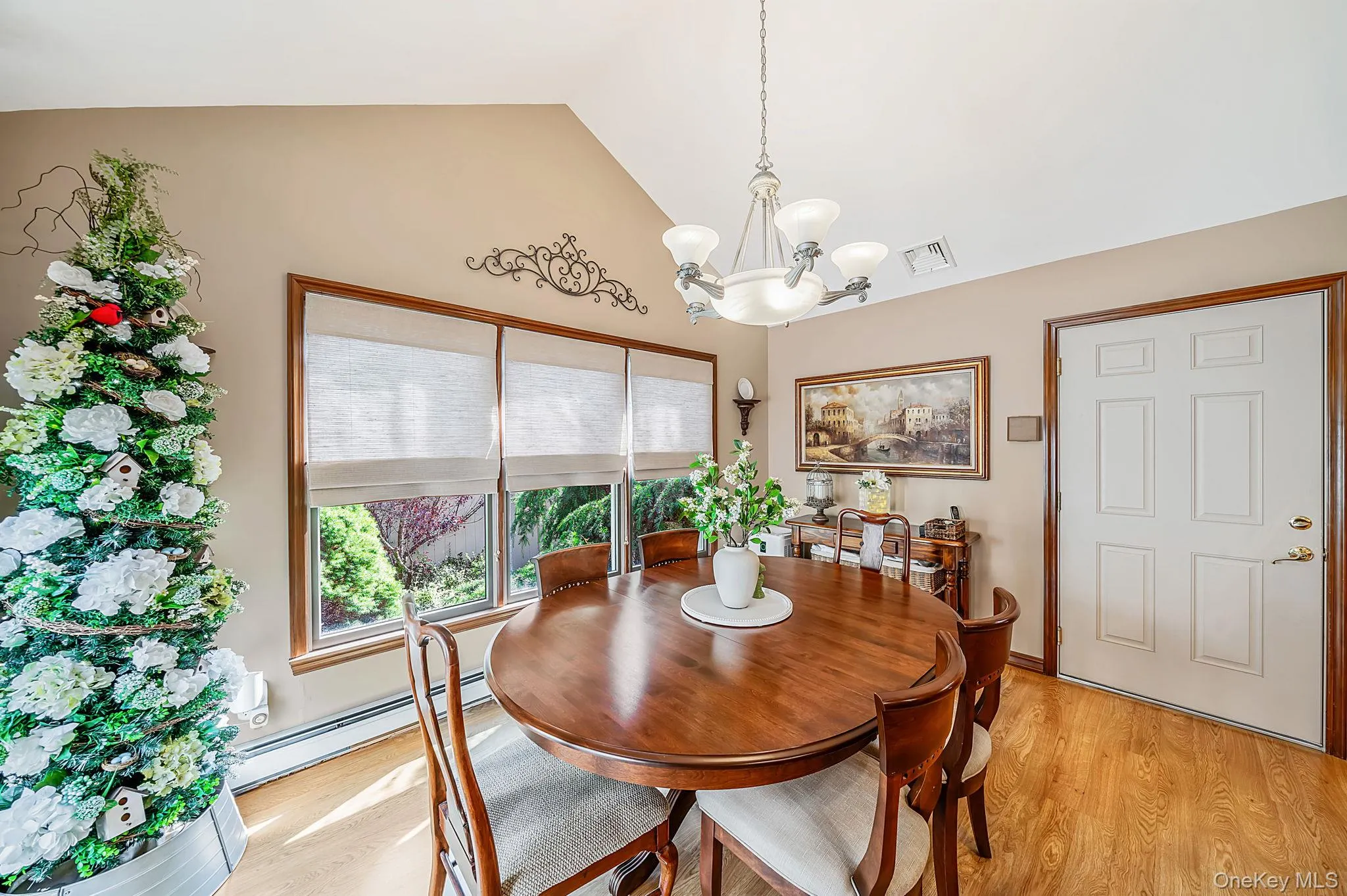 Breakfast Room. The Best Seat in the House Breakfast Room. The Best Seat in the House