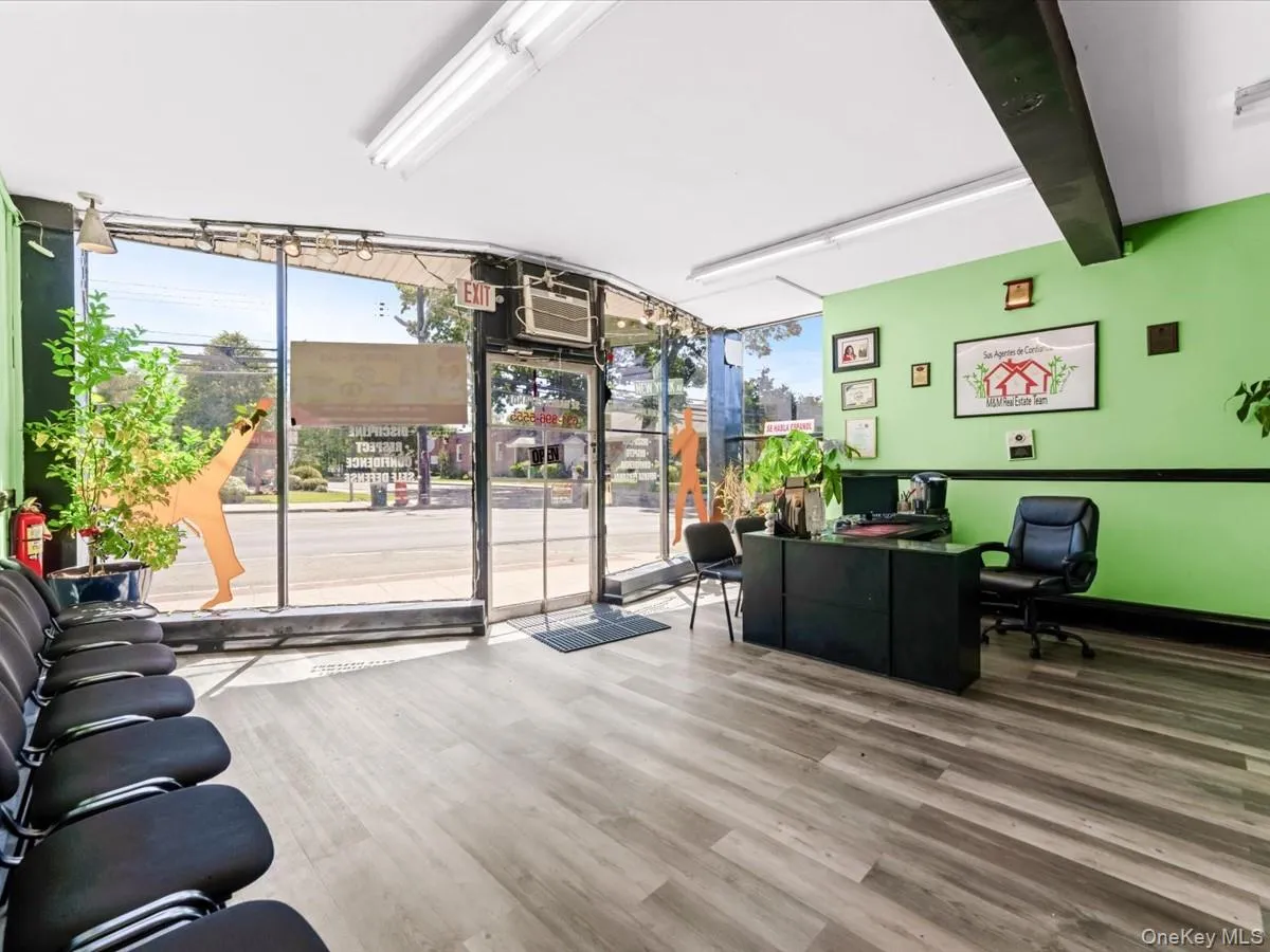 1761 New York Avenue, Huntington, NY, ,Commercial Lease,For Rent,New York,0,1012528 1761 New York Avenue, Huntington, NY, ,Commercial Lease,For Rent,New York,0,1012528