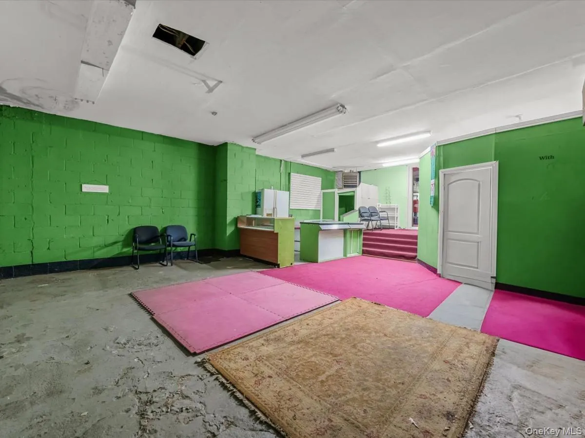 1761 New York Avenue, Huntington, NY, ,Commercial Lease,For Rent,New York,0,1012528 1761 New York Avenue, Huntington, NY, ,Commercial Lease,For Rent,New York,0,1012528