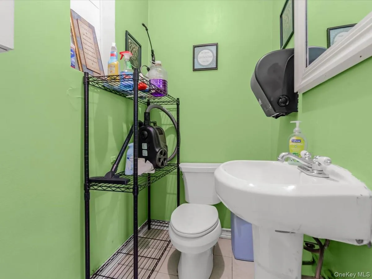 1761 New York Avenue, Huntington, NY, ,Commercial Lease,For Rent,New York,0,1012528 1761 New York Avenue, Huntington, NY, ,Commercial Lease,For Rent,New York,0,1012528