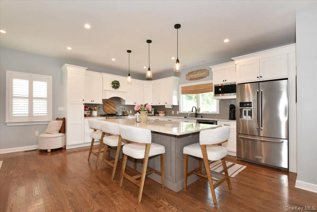 28 Red Oak Place, Oyster Bay, NY, 4 Bedrooms Bedrooms, 9 Rooms Rooms,2 BathroomsBathrooms,Residential,For Rent,Red Oak,0,1012531 28 Red Oak Place, Oyster Bay, NY, 4 Bedrooms Bedrooms, 9 Rooms Rooms,2 BathroomsBathrooms,Residential,For Rent,Red Oak,0,1012531