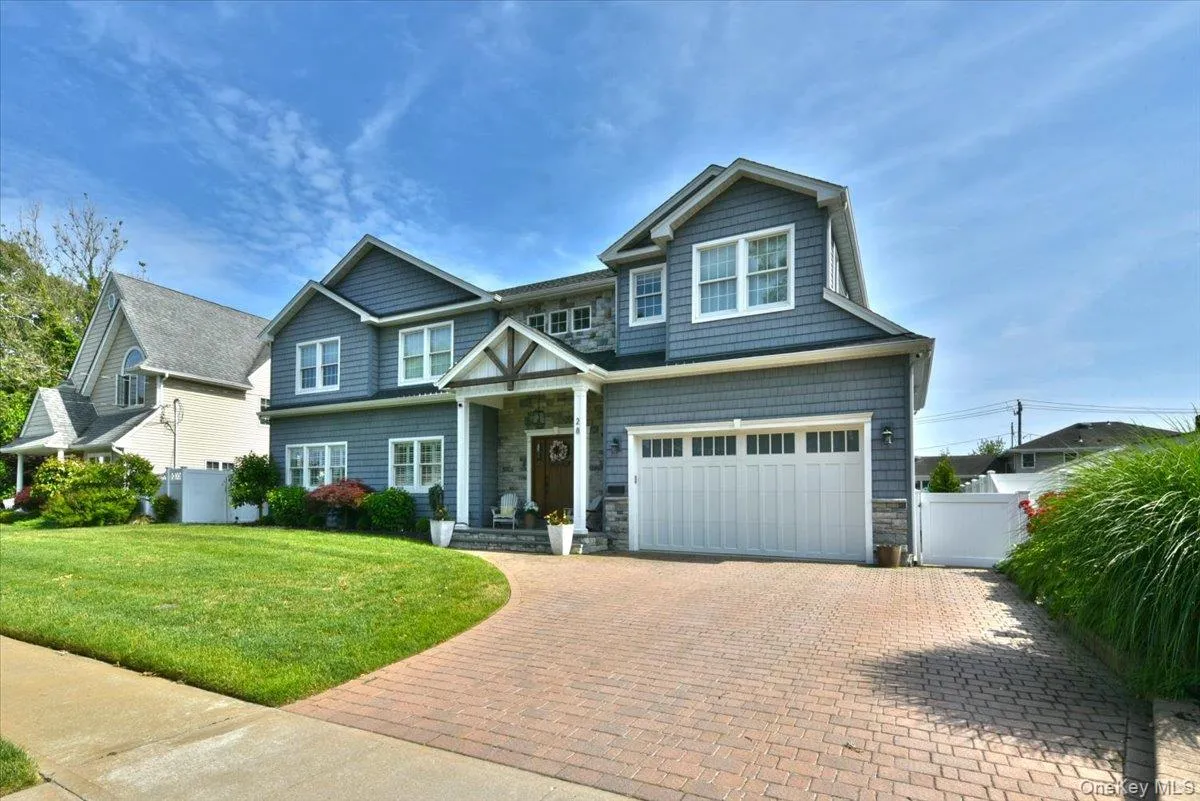 28 Red Oak Place, Oyster Bay, NY, 4 Bedrooms Bedrooms, 9 Rooms Rooms,2 BathroomsBathrooms,Residential,For Rent,Red Oak,0,1012531 28 Red Oak Place, Oyster Bay, NY, 4 Bedrooms Bedrooms, 9 Rooms Rooms,2 BathroomsBathrooms,Residential,For Rent,Red Oak,0,1012531