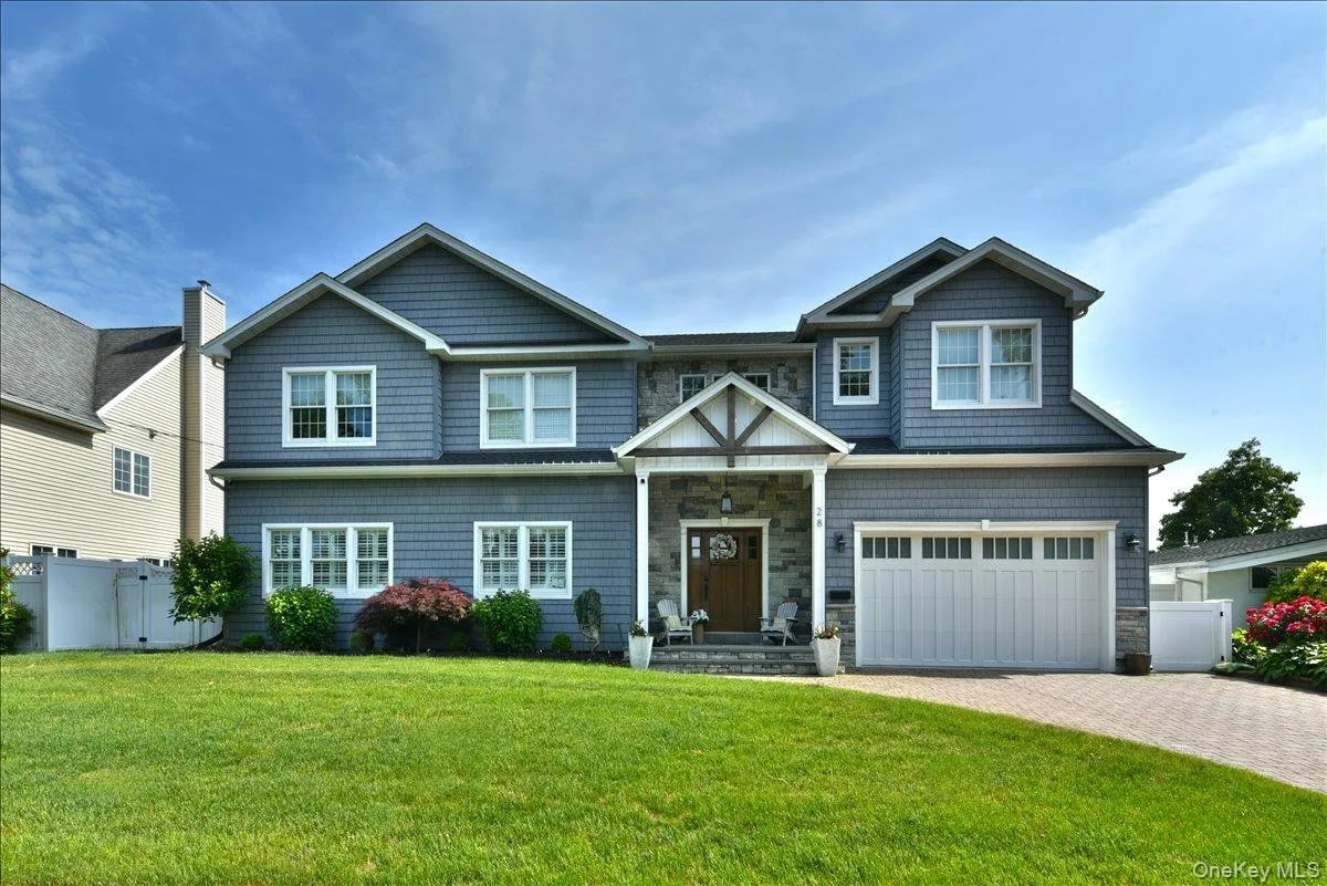 28 Red Oak Place, Oyster Bay, NY, 4 Bedrooms Bedrooms, 9 Rooms Rooms,2 BathroomsBathrooms,Residential,For Rent,Red Oak,0,1012531 28 Red Oak Place, Oyster Bay, NY, 4 Bedrooms Bedrooms, 9 Rooms Rooms,2 BathroomsBathrooms,Residential,For Rent,Red Oak,0,1012531
