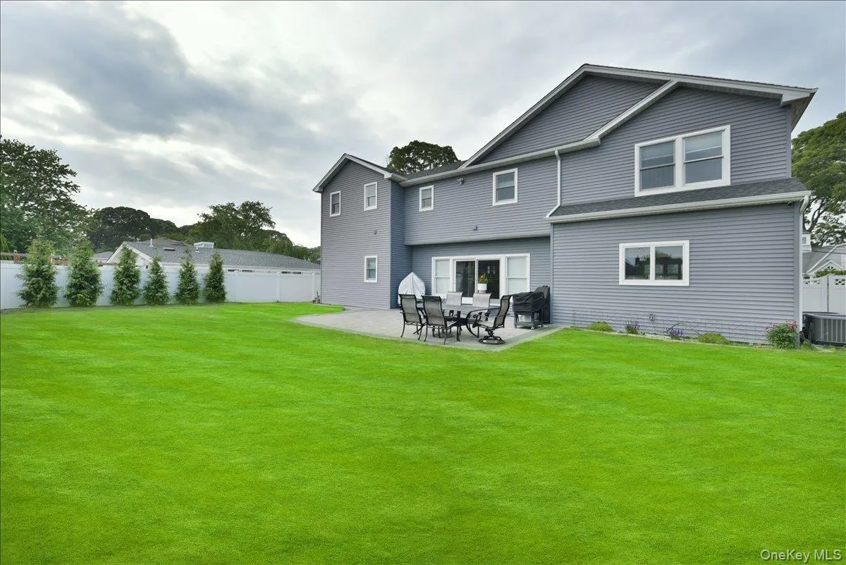 28 Red Oak Place, Oyster Bay, NY, 4 Bedrooms Bedrooms, 9 Rooms Rooms,2 BathroomsBathrooms,Residential,For Rent,Red Oak,0,1012531 28 Red Oak Place, Oyster Bay, NY, 4 Bedrooms Bedrooms, 9 Rooms Rooms,2 BathroomsBathrooms,Residential,For Rent,Red Oak,0,1012531