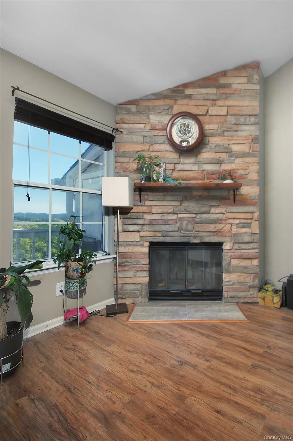 18 Lexington Hill, Monroe, NY, 2 Bedrooms Bedrooms, 5 Rooms Rooms,2 BathroomsBathrooms,Residential Lease,For Rent,Lexington,0,1012535 18 Lexington Hill, Monroe, NY, 2 Bedrooms Bedrooms, 5 Rooms Rooms,2 BathroomsBathrooms,Residential Lease,For Rent,Lexington,0,1012535